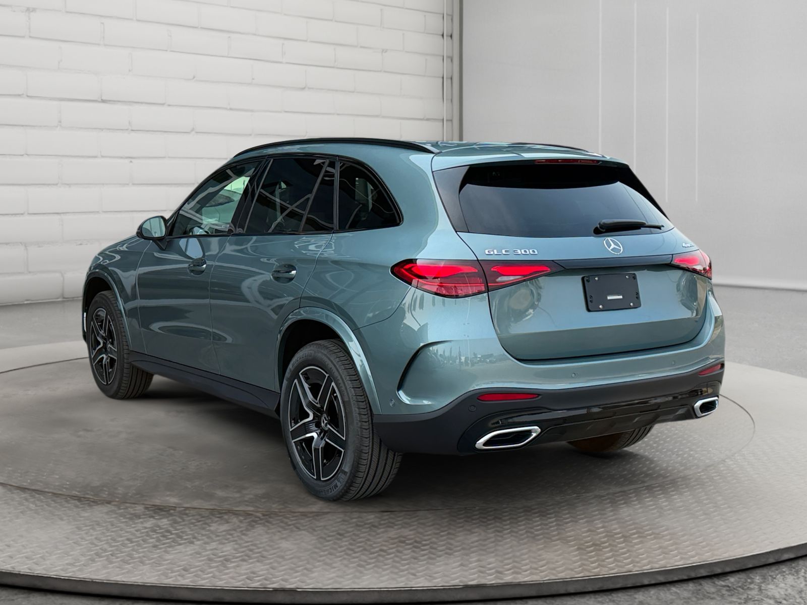 Photo 2027 Mercedes-Benz GLC 300 4MATIC SUV #7
