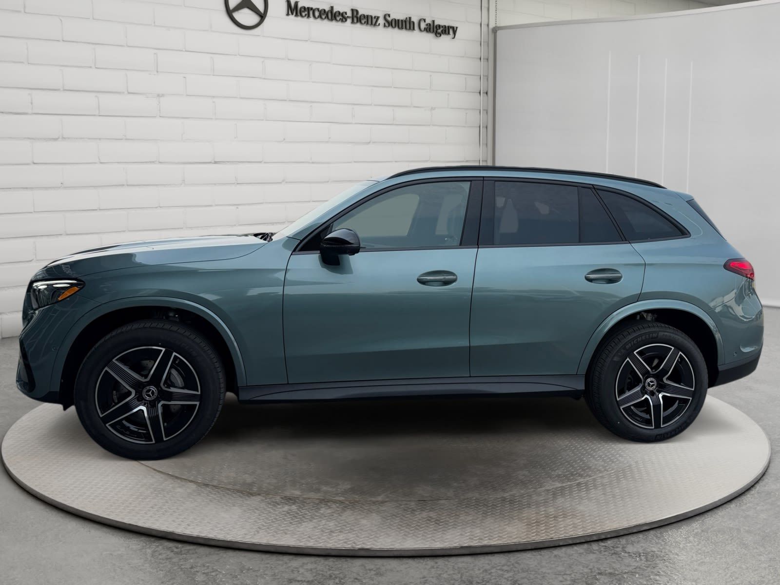 Photo 2027 Mercedes-Benz GLC 300 4MATIC SUV #8