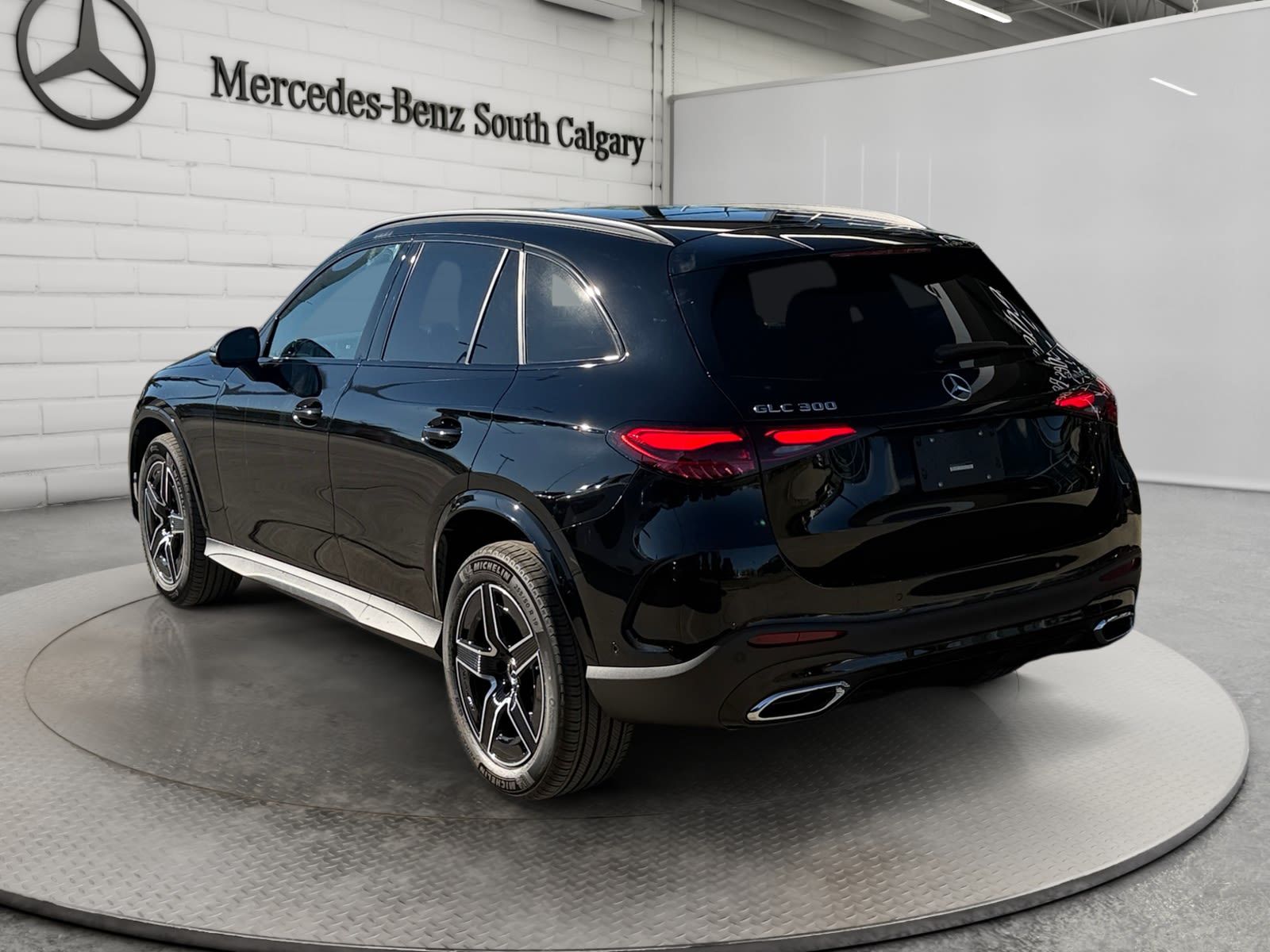 Photo 2027 Mercedes-Benz GLC 300 4MATIC SUV #7