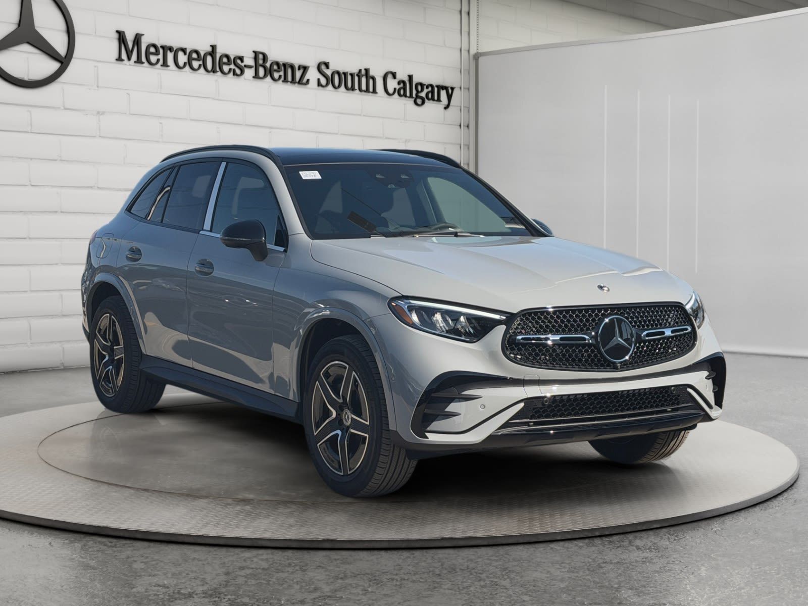 Photo 2027 Mercedes-Benz GLC 300 4MATIC SUV #3