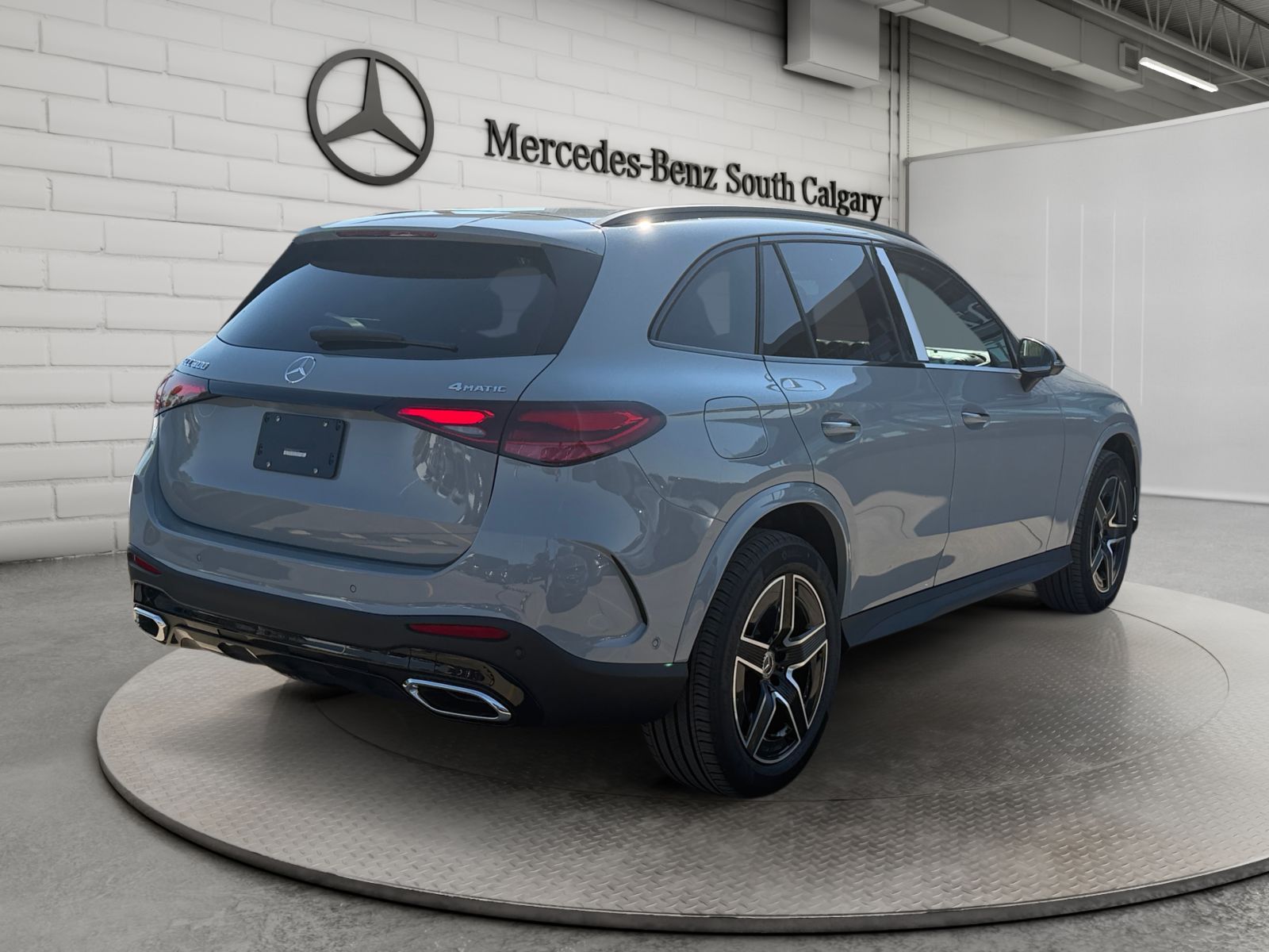 Photo 2027 Mercedes-Benz GLC 300 4MATIC SUV #5