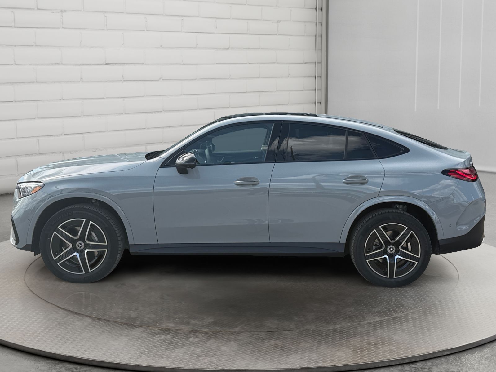 Photo 2027 Mercedes-Benz GLC 300 4MATIC Coupe #8