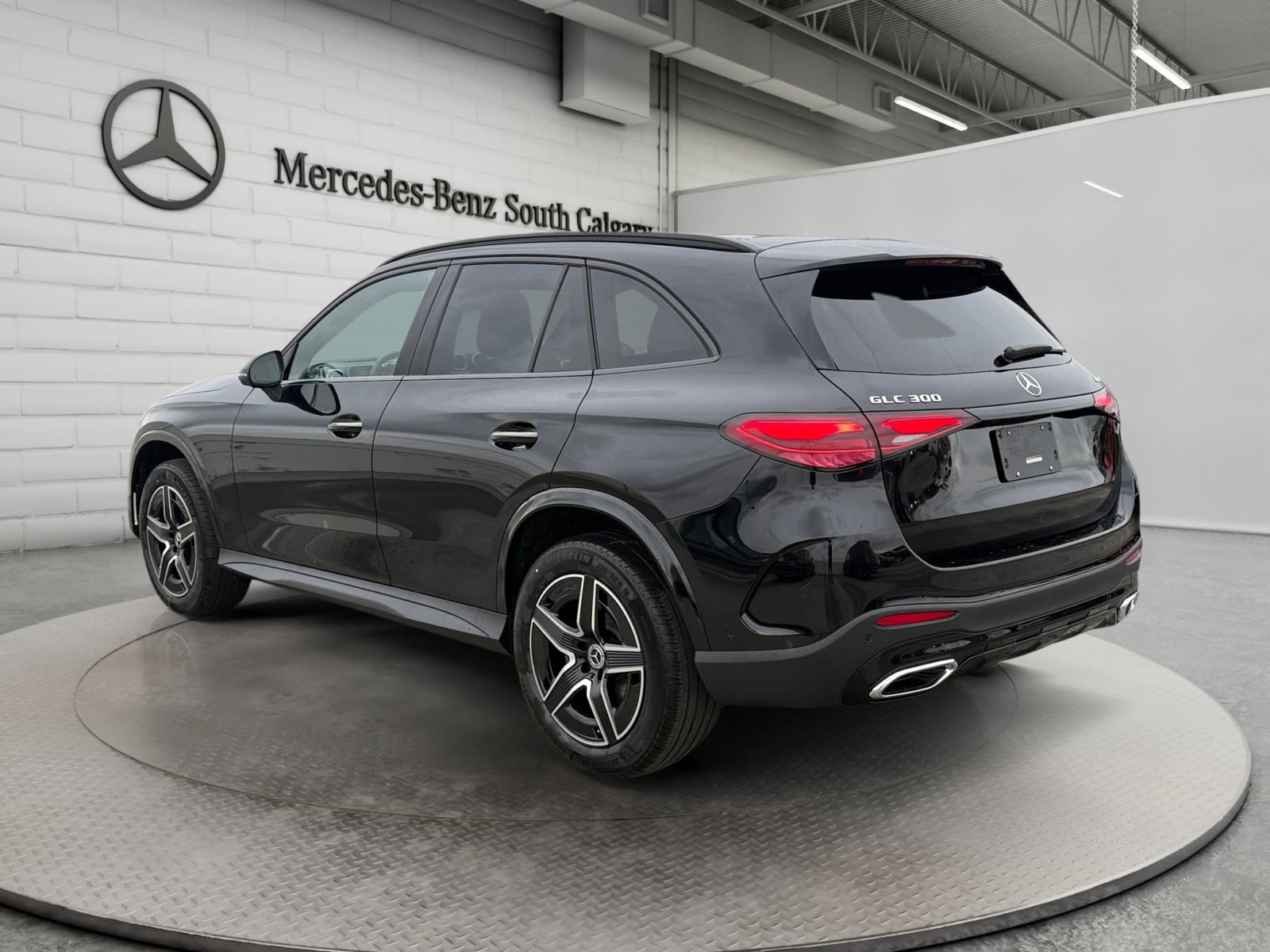 Photo 2027 Mercedes-Benz GLC 300 4MATIC SUV #7