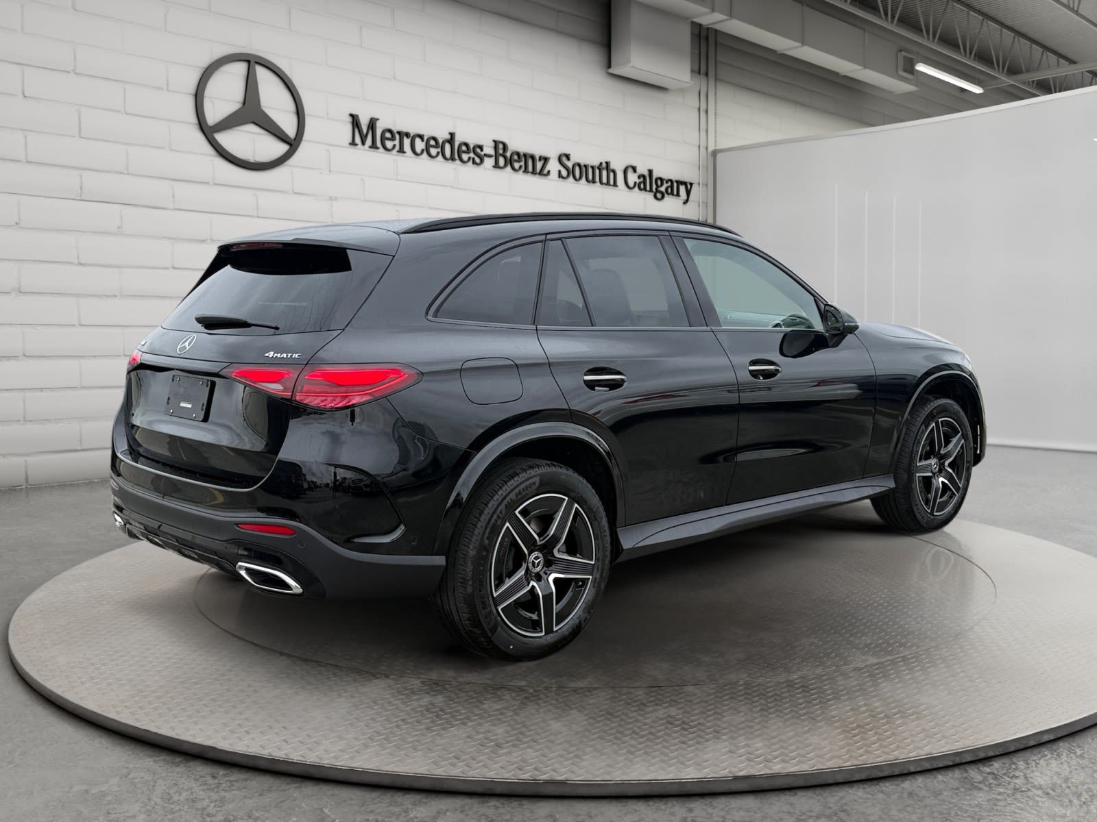 Photo 2027 Mercedes-Benz GLC 300 4MATIC SUV #5