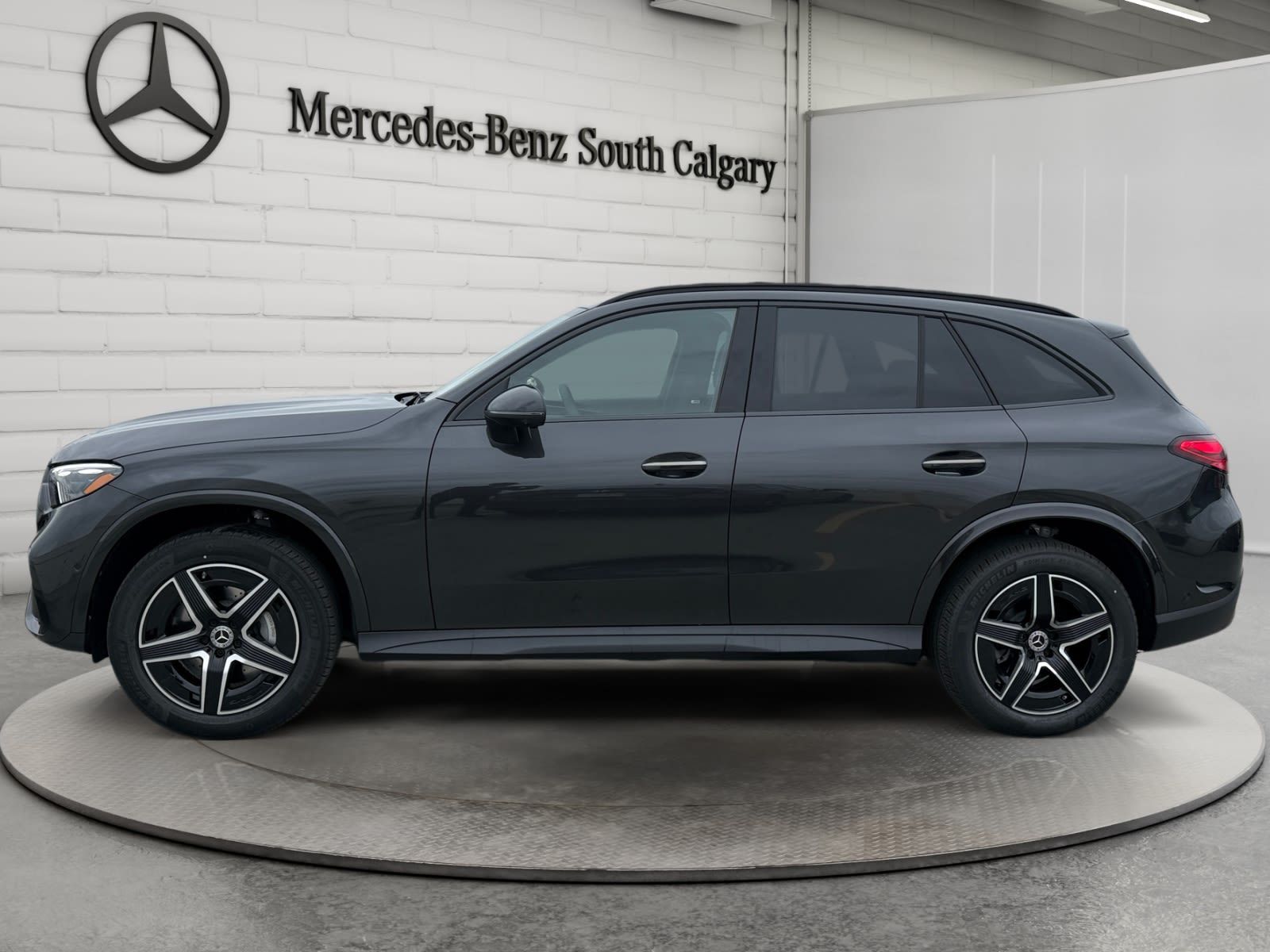 Photo 2027 Mercedes-Benz GLC 300 4MATIC SUV #8