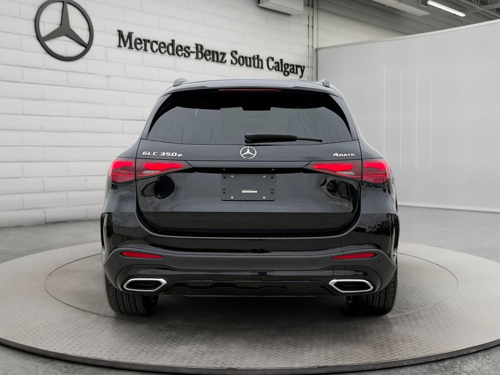 Photo 2027 Mercedes-Benz GLC 350e 4MATIC SUV #6