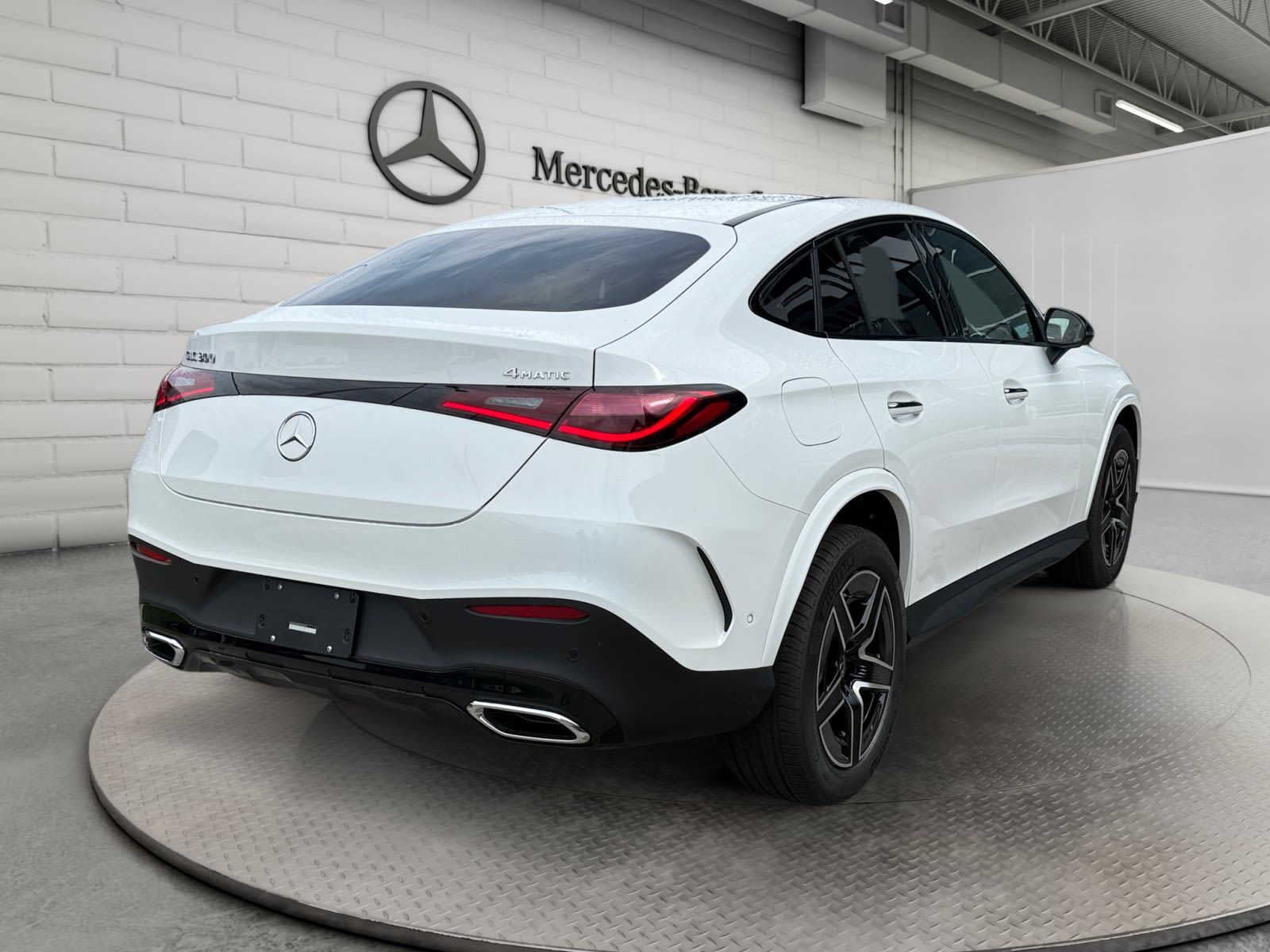 Photo 2027 Mercedes-Benz GLC 300 4MATIC Coupe #5