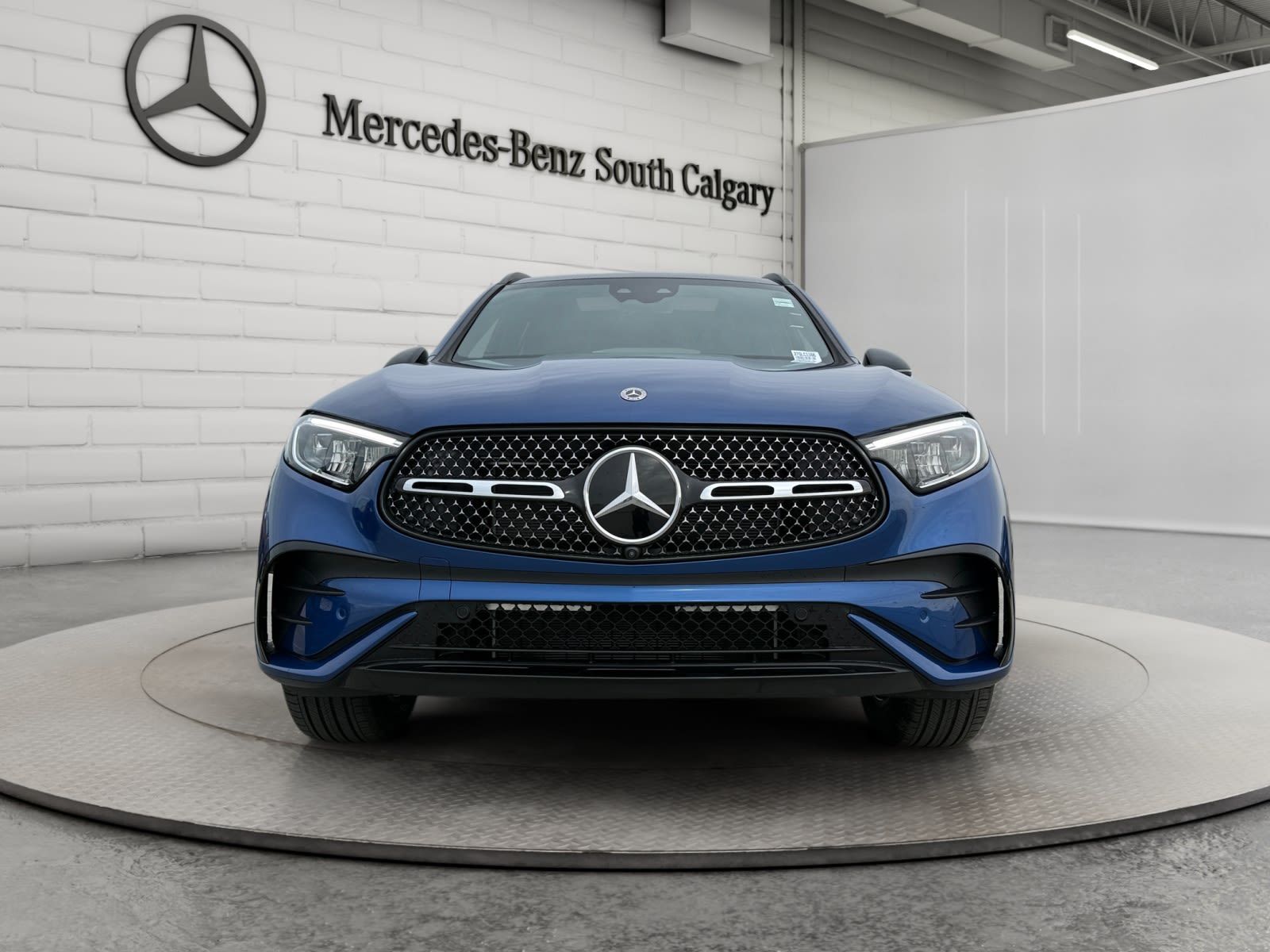 Photo 2027 Mercedes-Benz GLC 300 4MATIC SUV #2