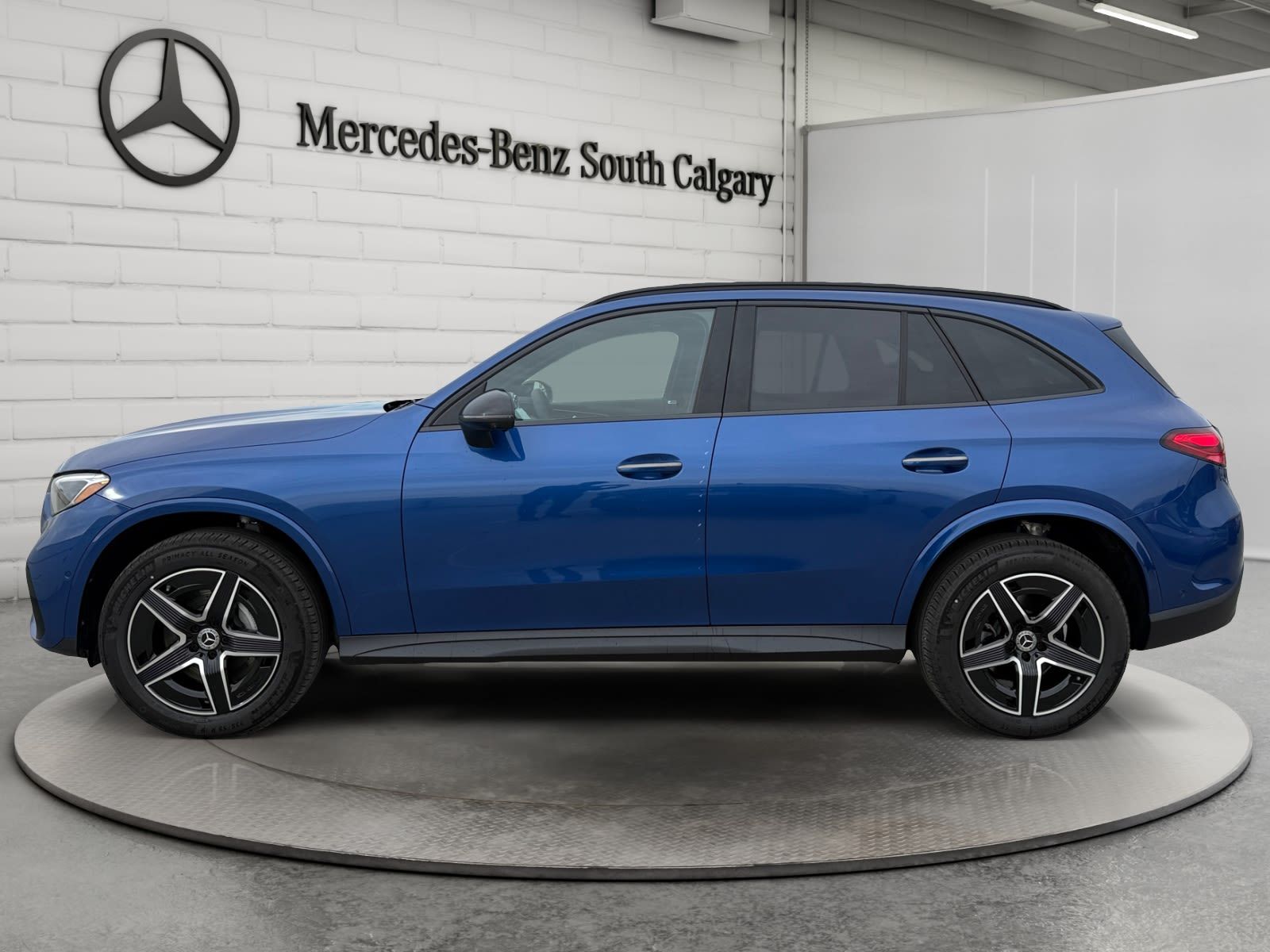 Photo 2027 Mercedes-Benz GLC 300 4MATIC SUV #8