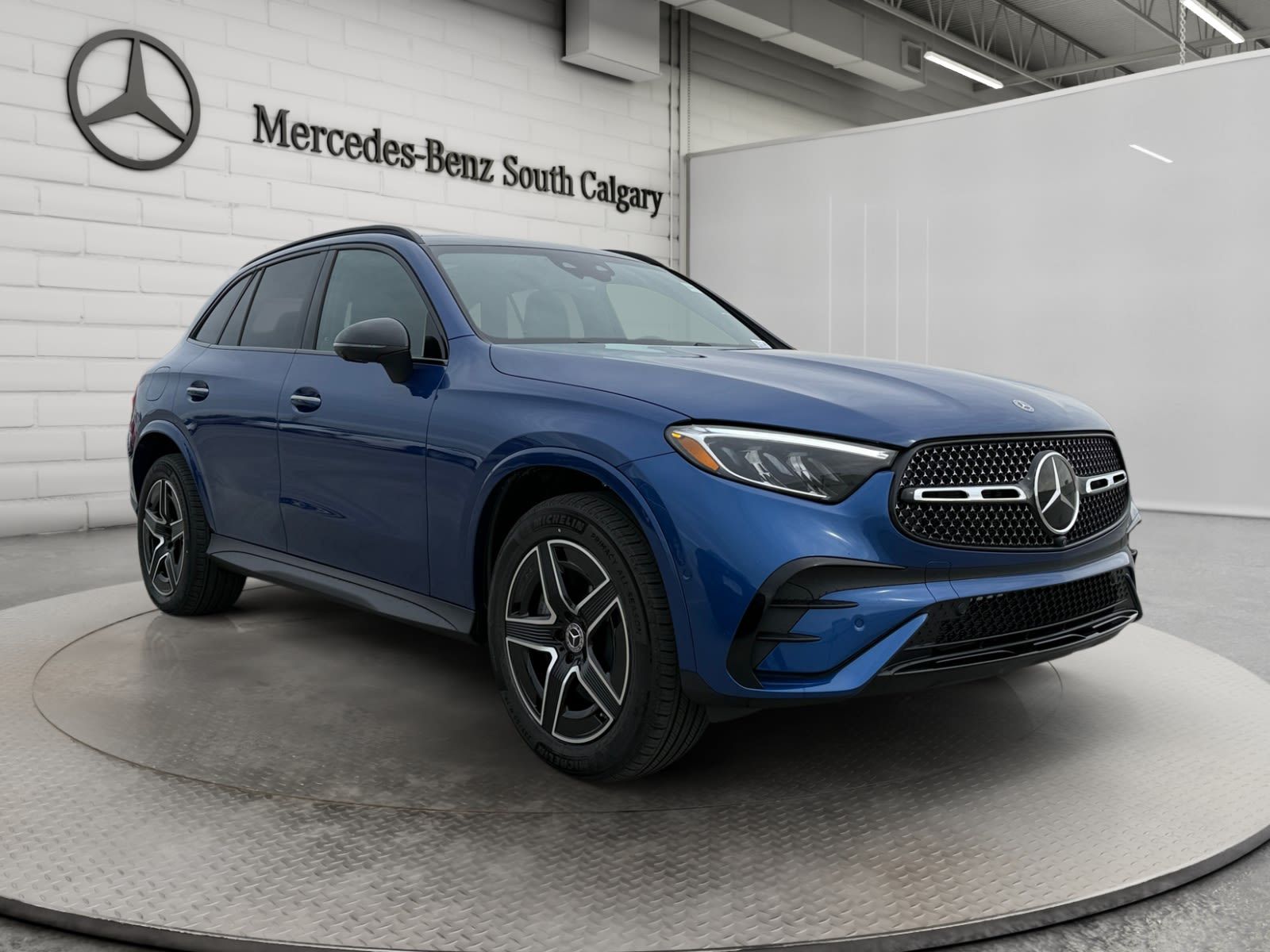 Photo 2027 Mercedes-Benz GLC 300 4MATIC SUV #3