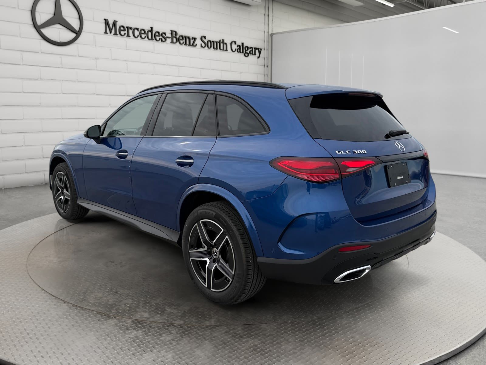 Photo 2027 Mercedes-Benz GLC 300 4MATIC SUV #7
