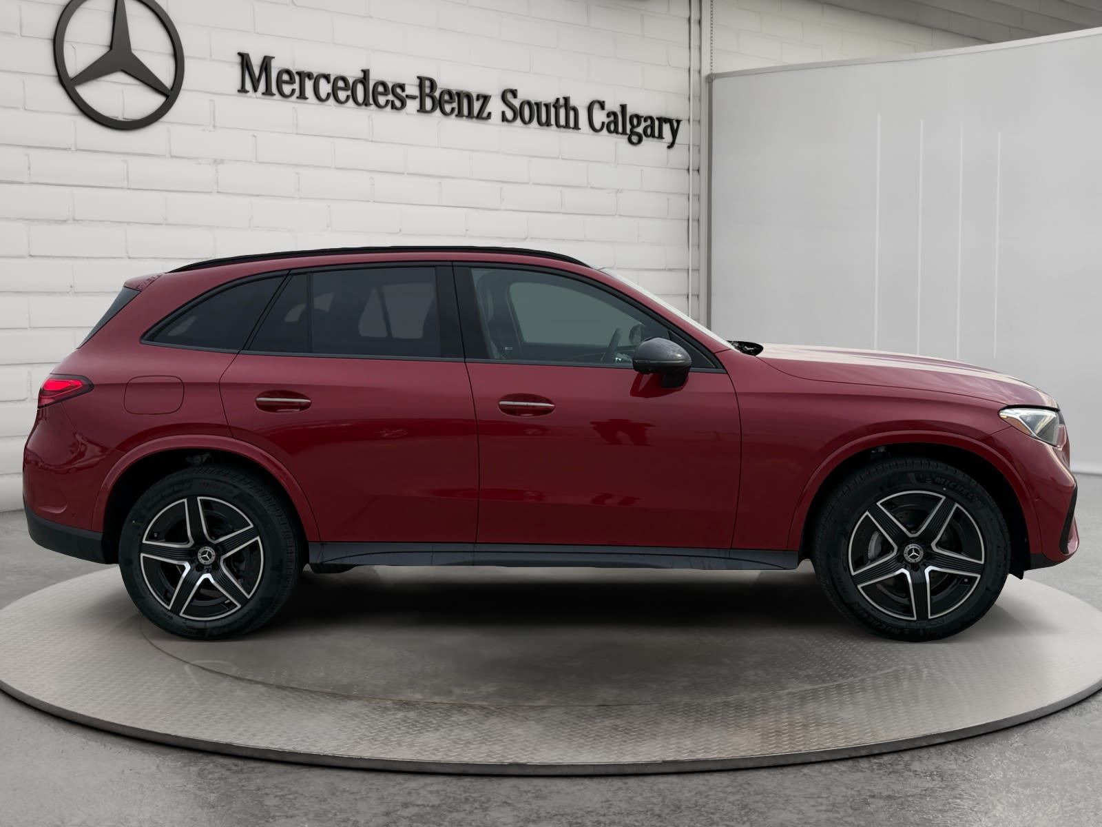 Photo 2027 Mercedes-Benz GLC 300 4MATIC SUV #4