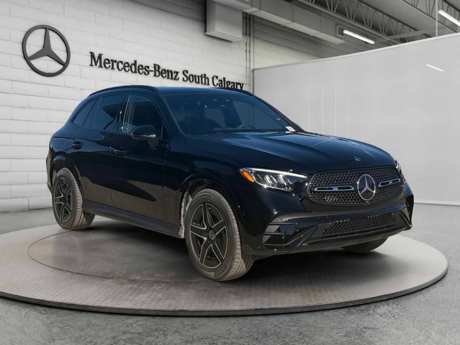 Photo 2027 Mercedes-Benz GLC 300 4MATIC SUV #3