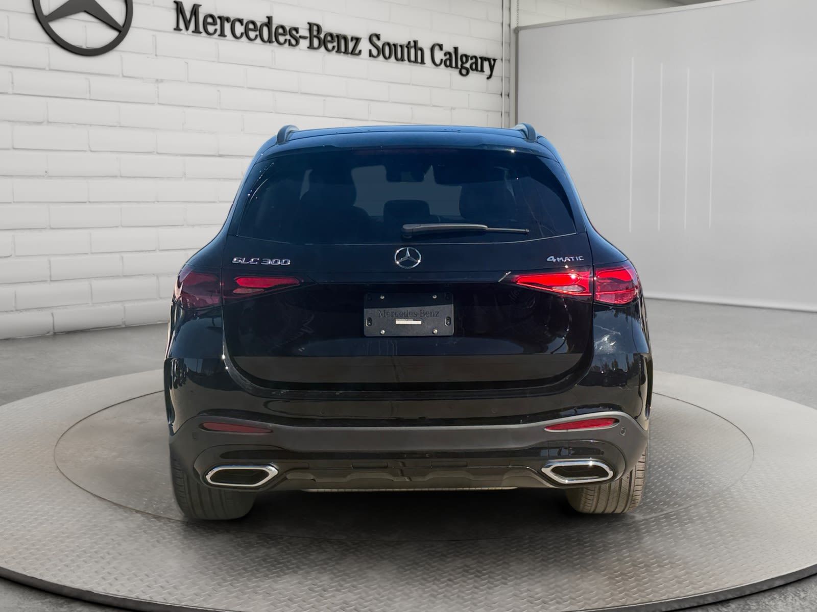 Photo 2027 Mercedes-Benz GLC 300 4MATIC SUV #6