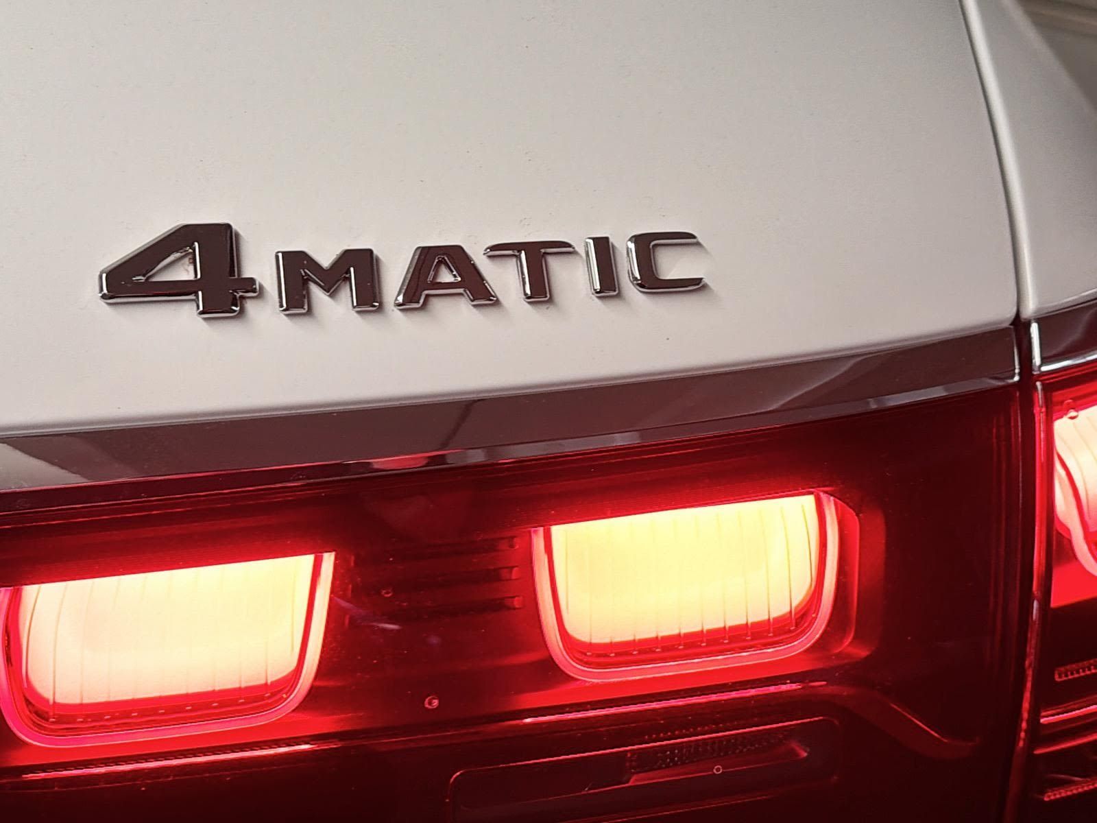 Photo 2026 Mercedes-Benz GLS 450 4MATIC SUV #8