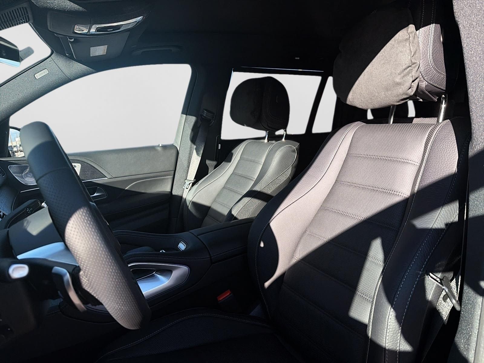 Photo 2026 Mercedes-Benz GLS 450 4MATIC SUV #8