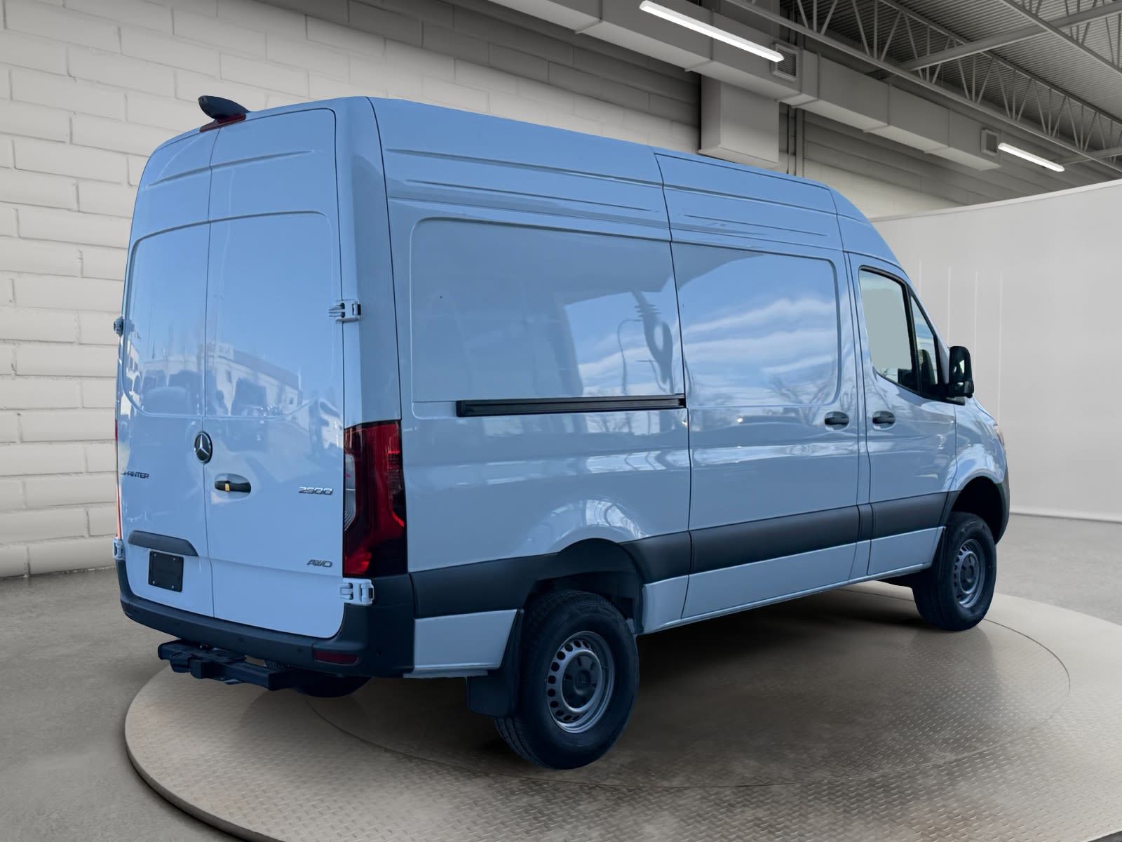 Photo 2026 Mercedes-Benz Sprinter 2500 144 Wheelbase Standard Roof AWD #5