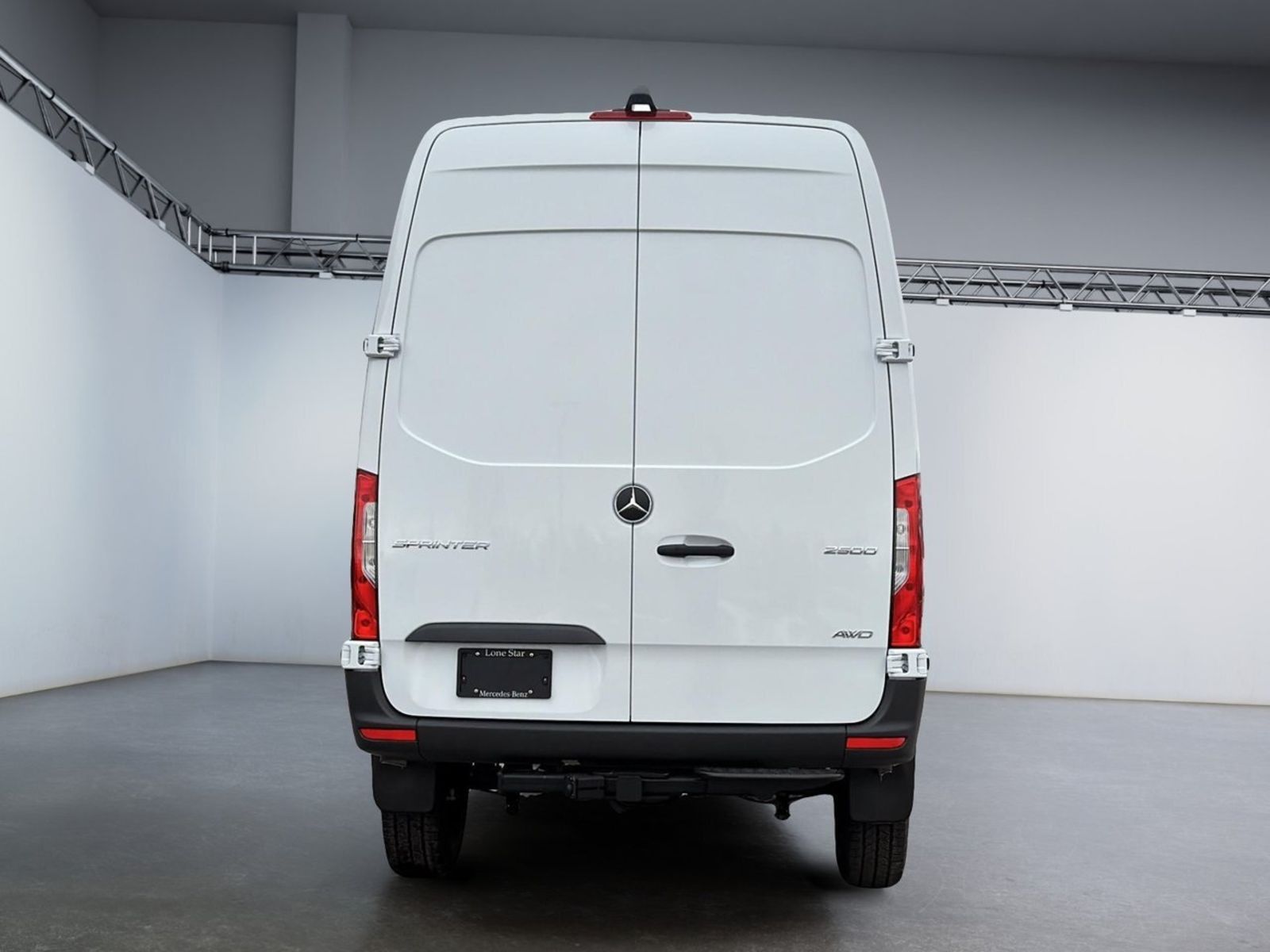 Photo 2026 Mercedes-Benz Sprinter 2500 144 Wheelbase Standard Roof AWD #4