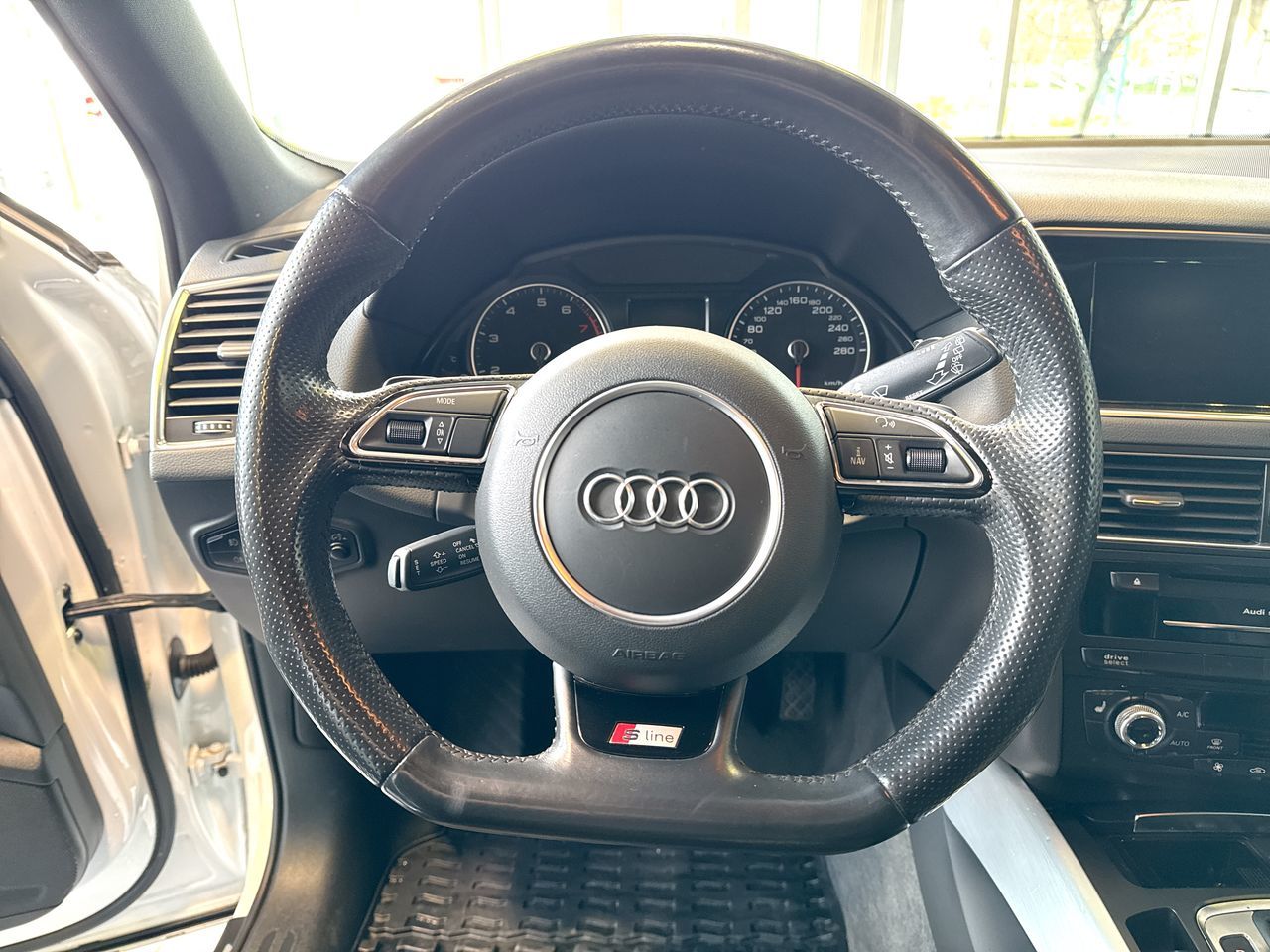 Audi Q5  2016 à Vancouver, Colombie-Britannique