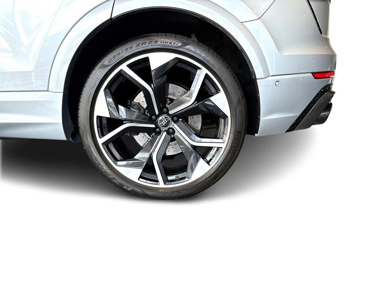 2023  RS Q8