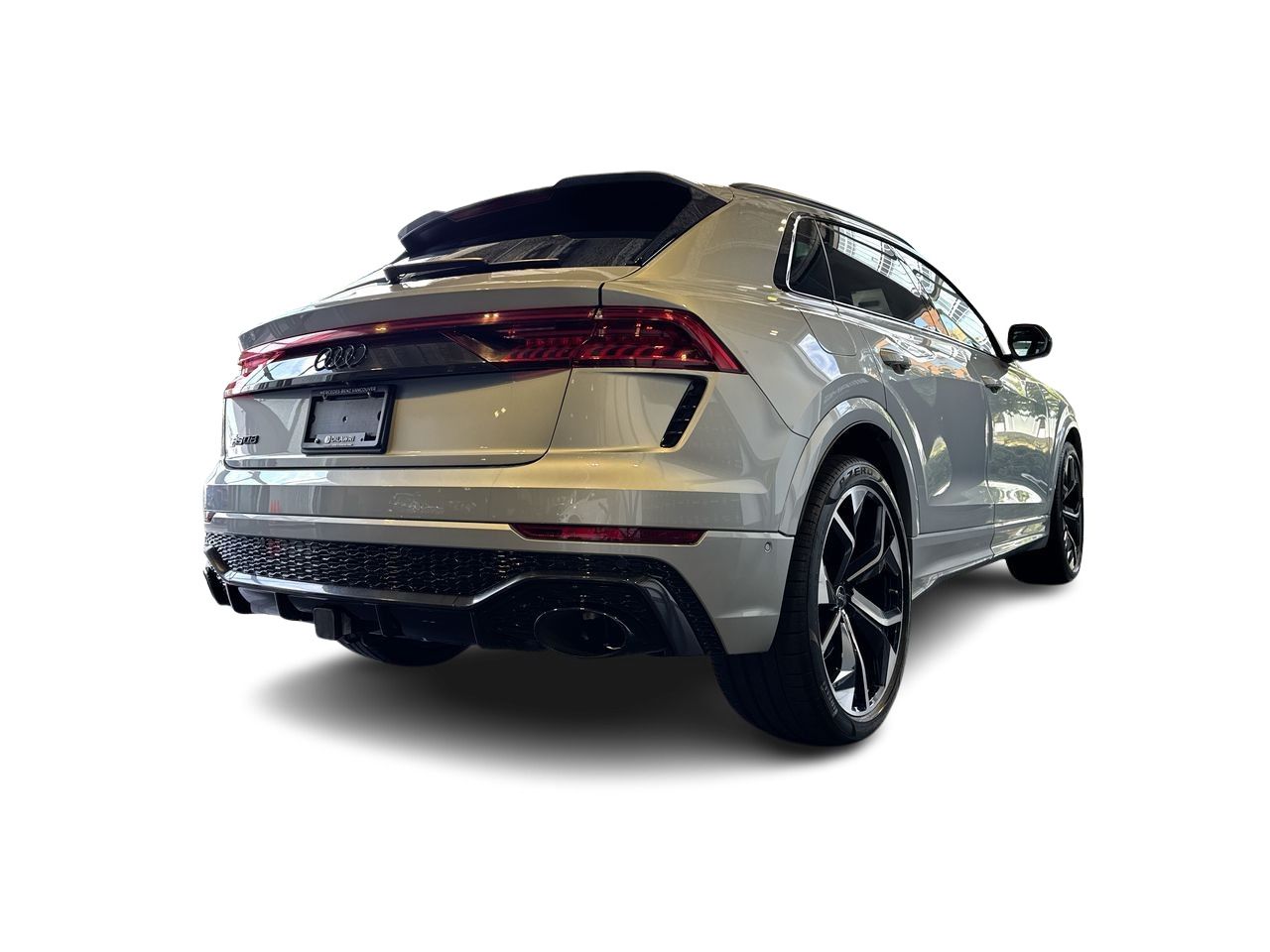 2023  RS Q8