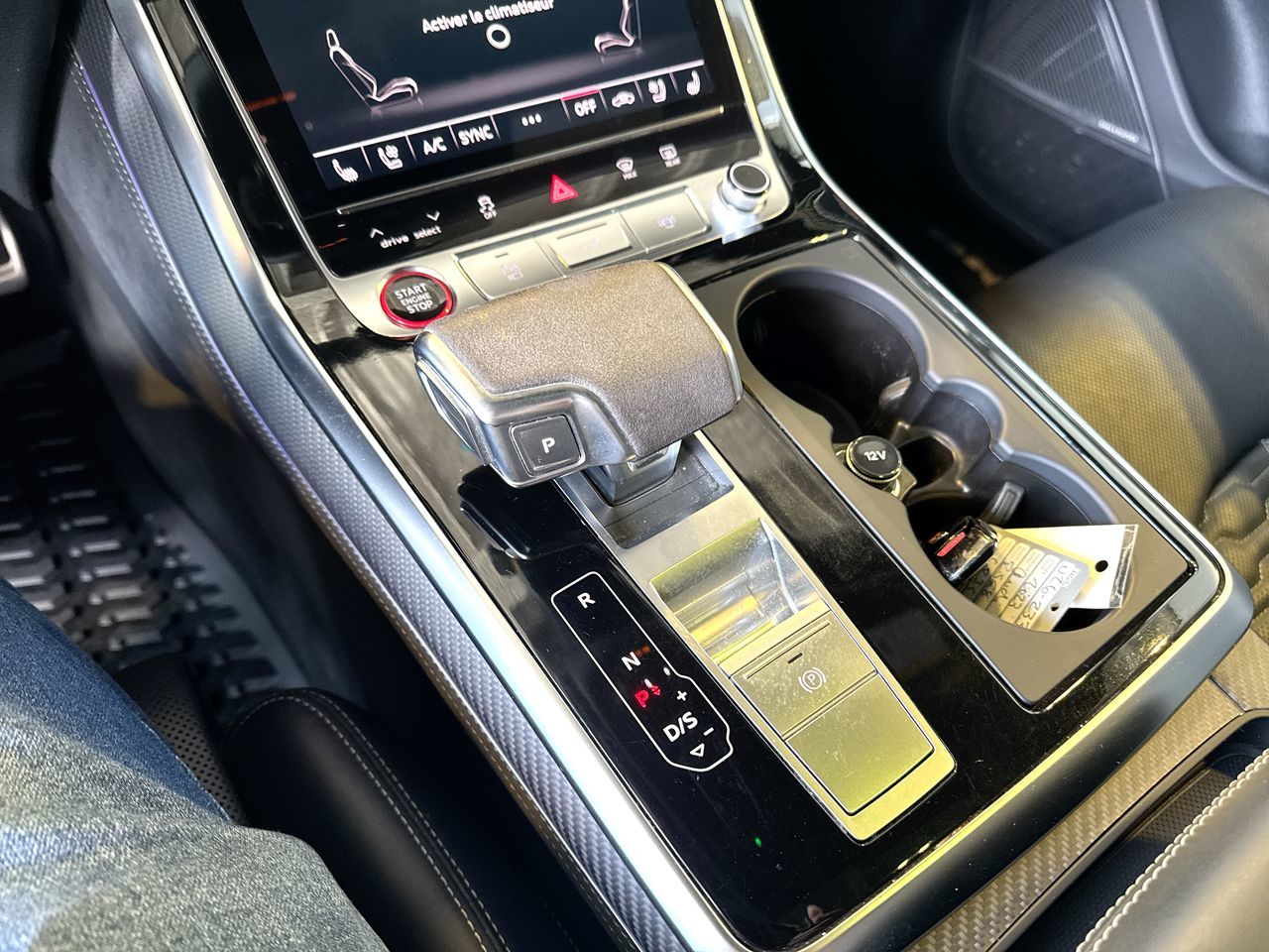 2023  RS Q8