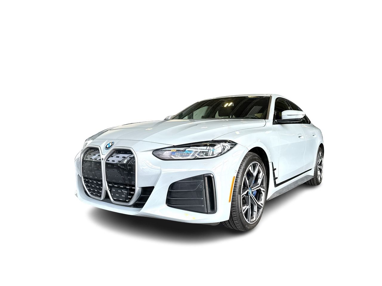 BMW i4  2022 à Vancouver, Colombie-Britannique