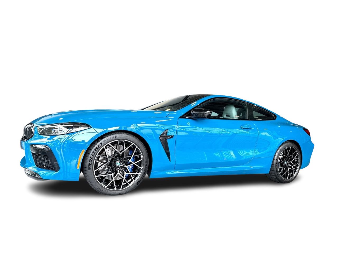 2025 BMW M8