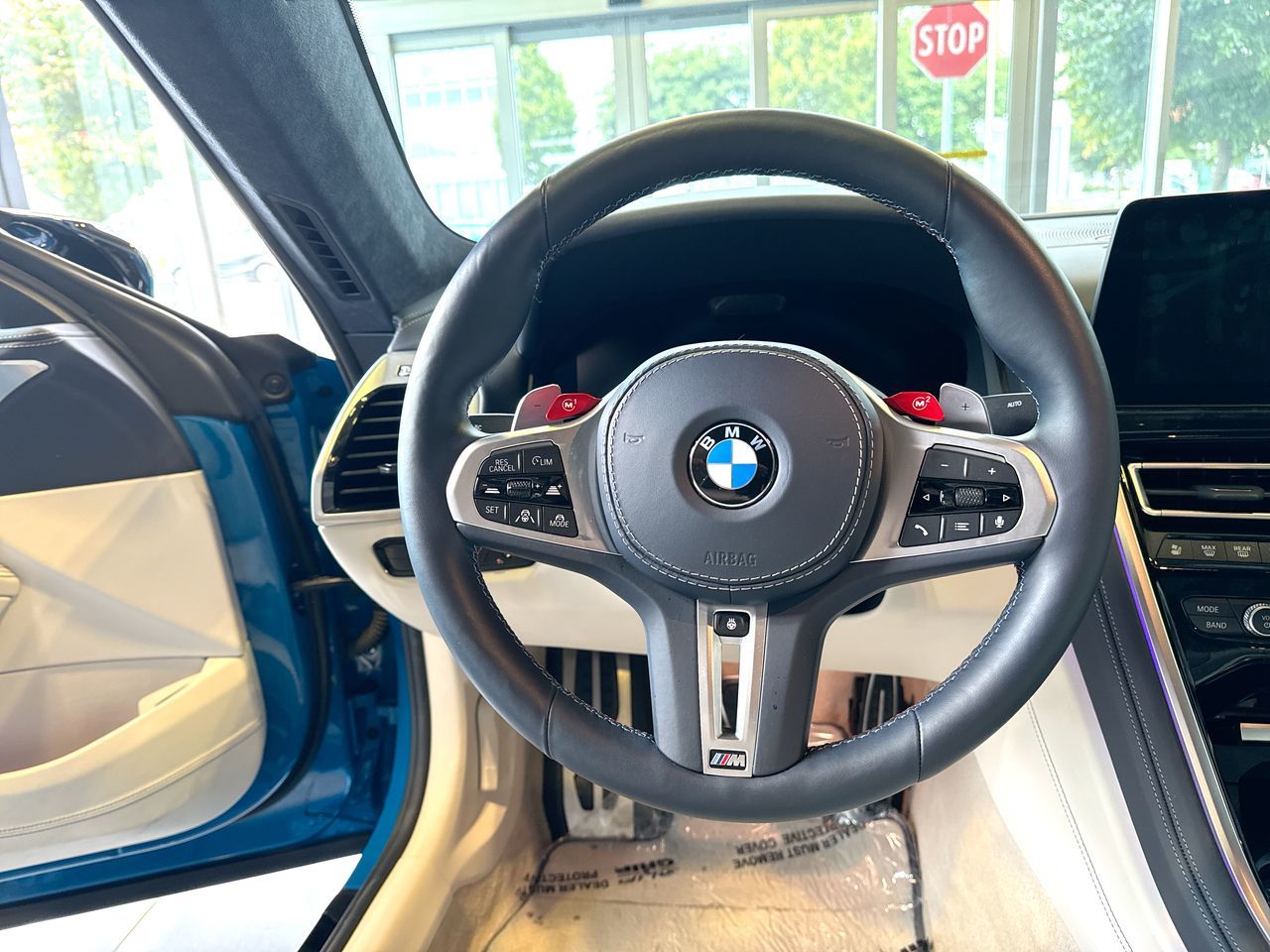 2025 BMW M8