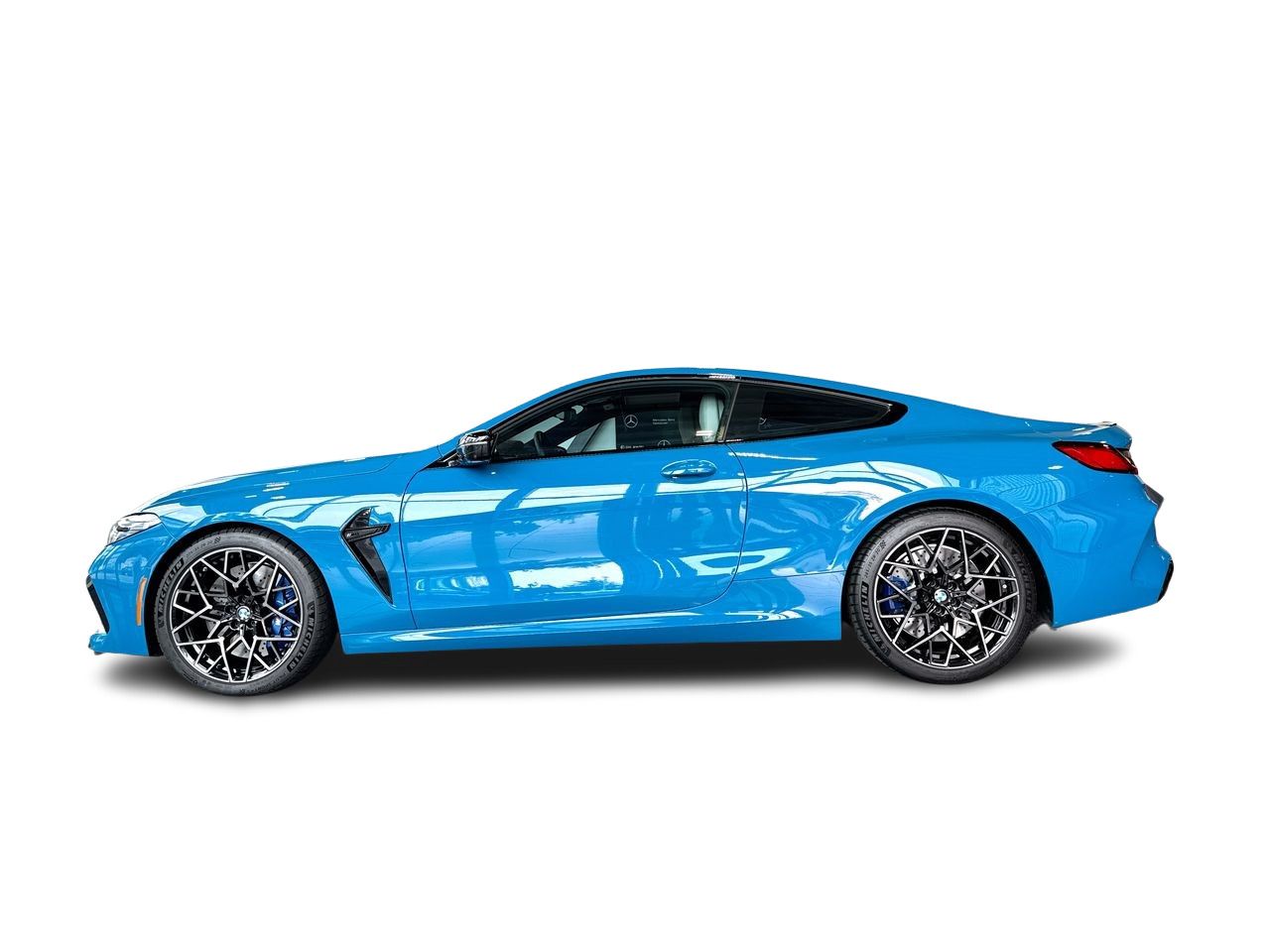 2025 BMW M8