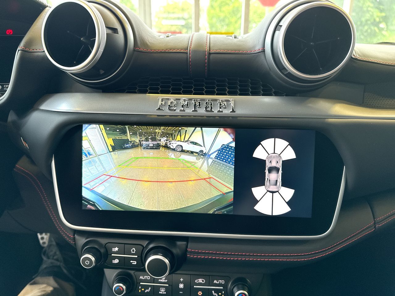 Ferrari Portofino  2019 à Vancouver, Colombie-Britannique