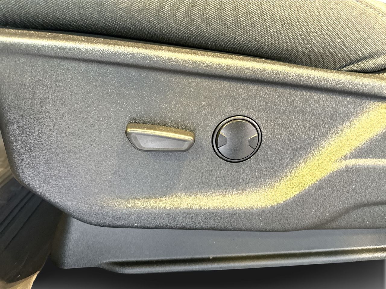 2025 Ford F-150 Lightning