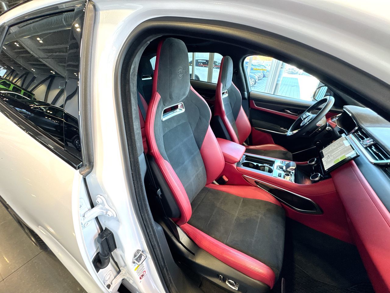 Jaguar F-PACE  2024 à Vancouver, Colombie-Britannique