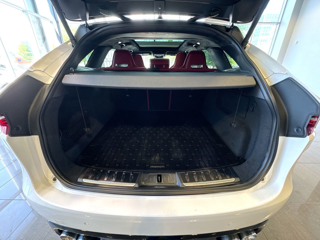 Jaguar F-PACE  2024 à Vancouver, Colombie-Britannique