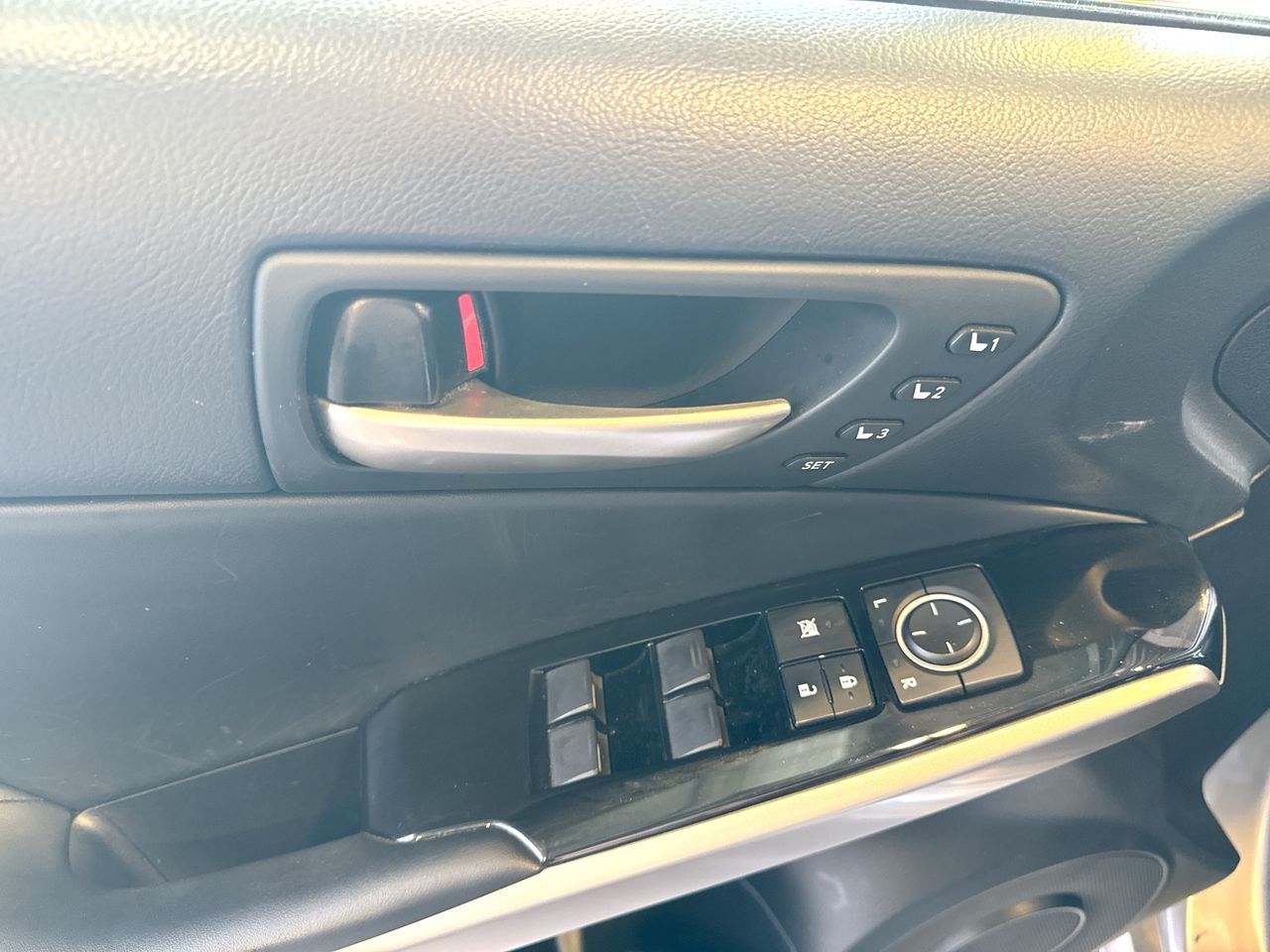 Lexus IS 300 AWD  2019 à Vancouver, Colombie-Britannique