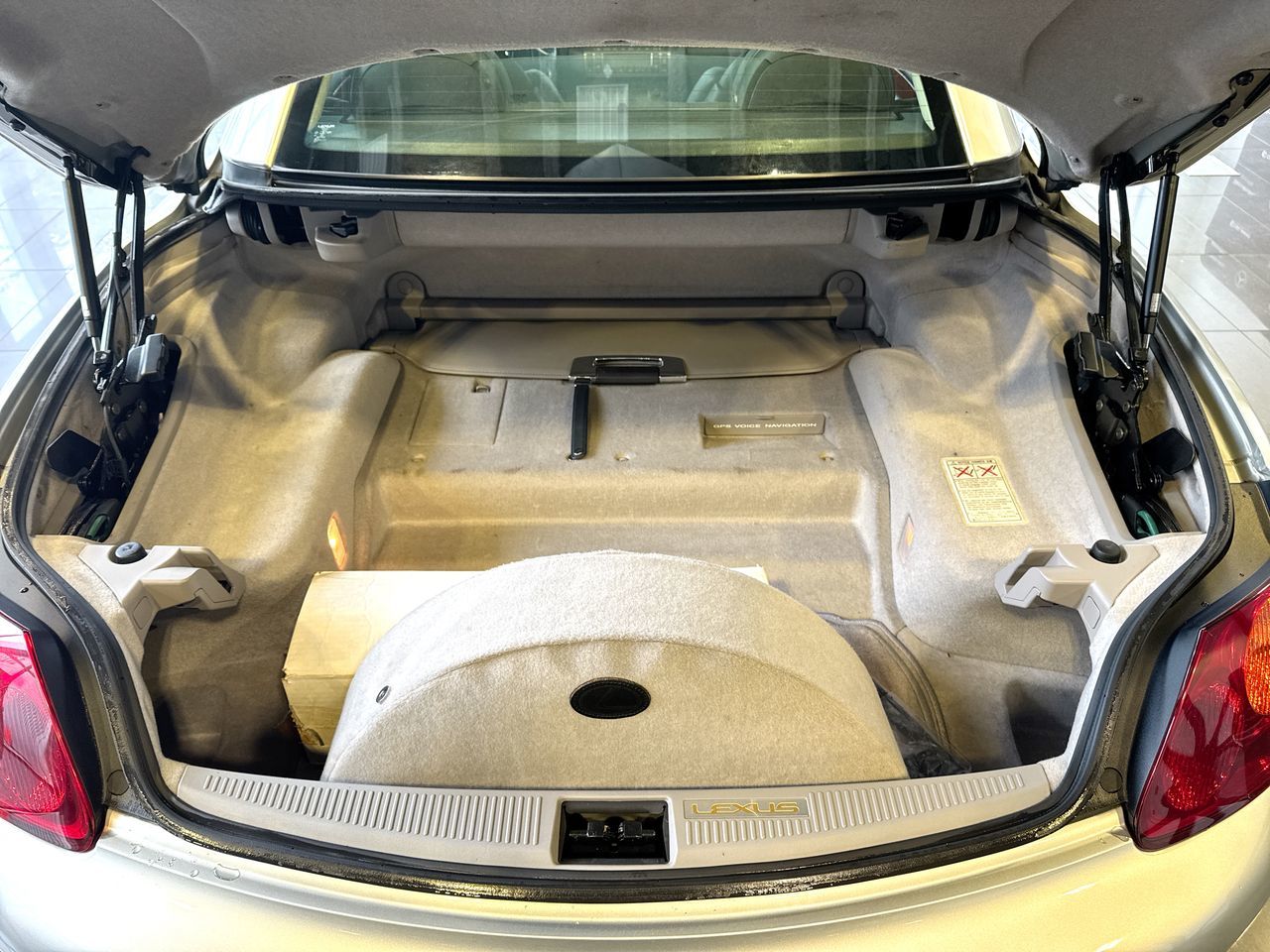 2005 Lexus SC