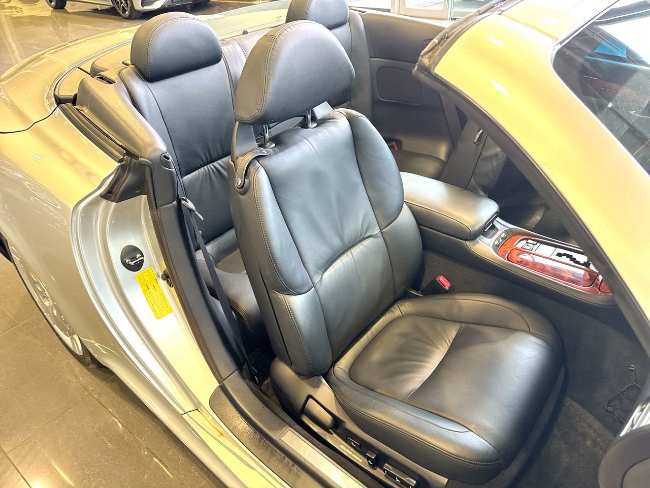 2005 Lexus SC