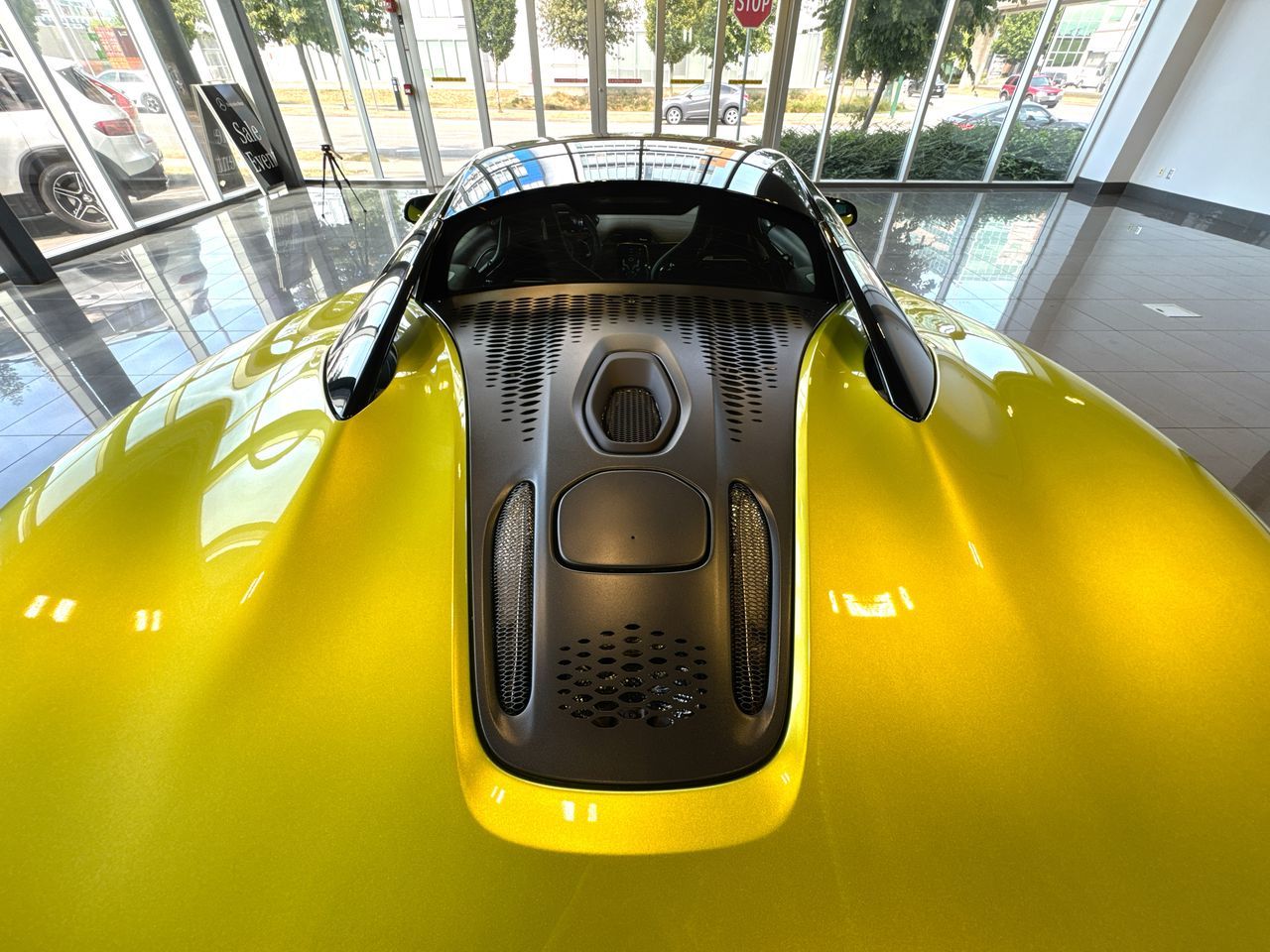 2024 McLaren Artura in Vancouver, British Columbia