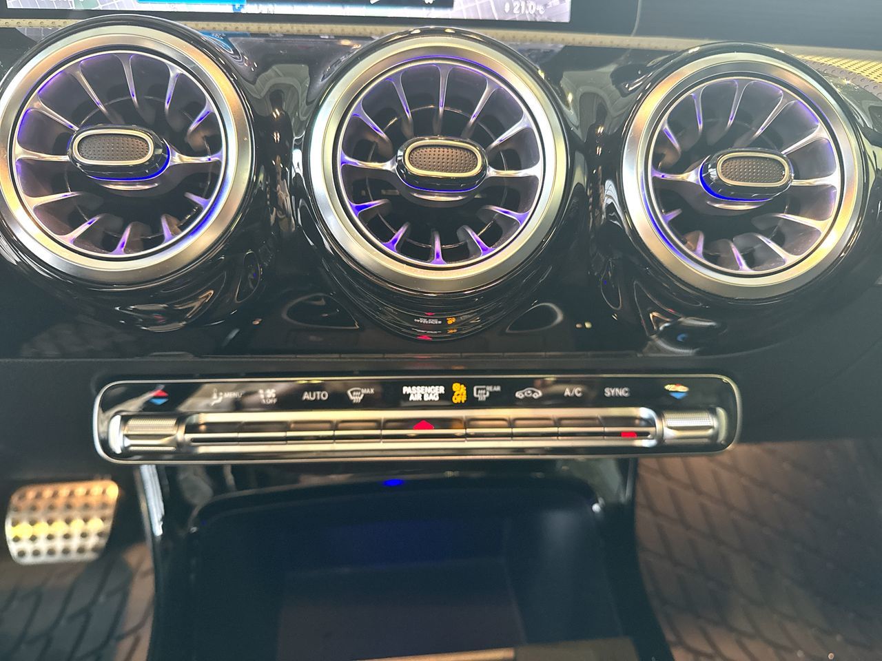 2022 Mercedes-Benz A220