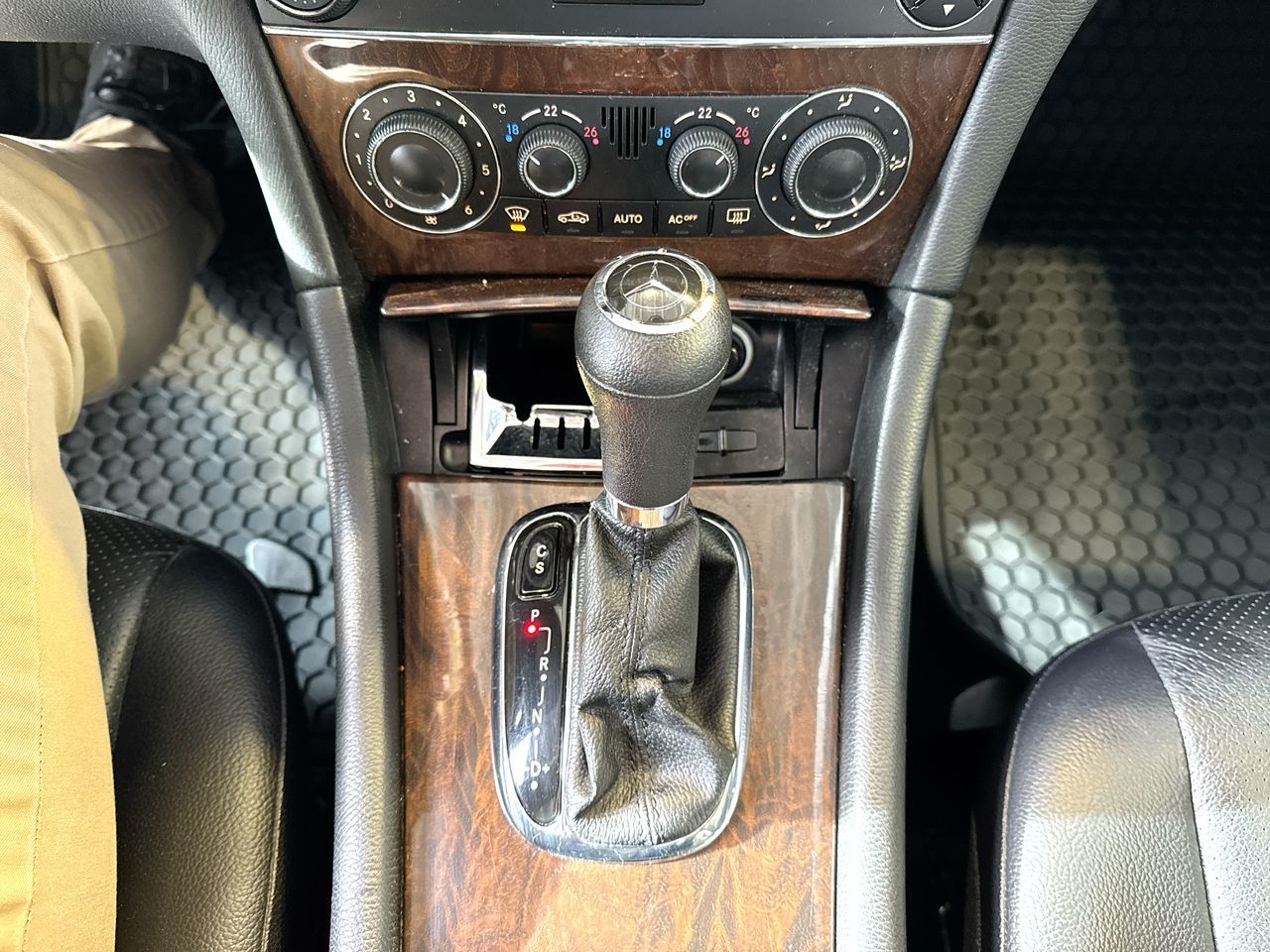 2005 Mercedes-Benz C240