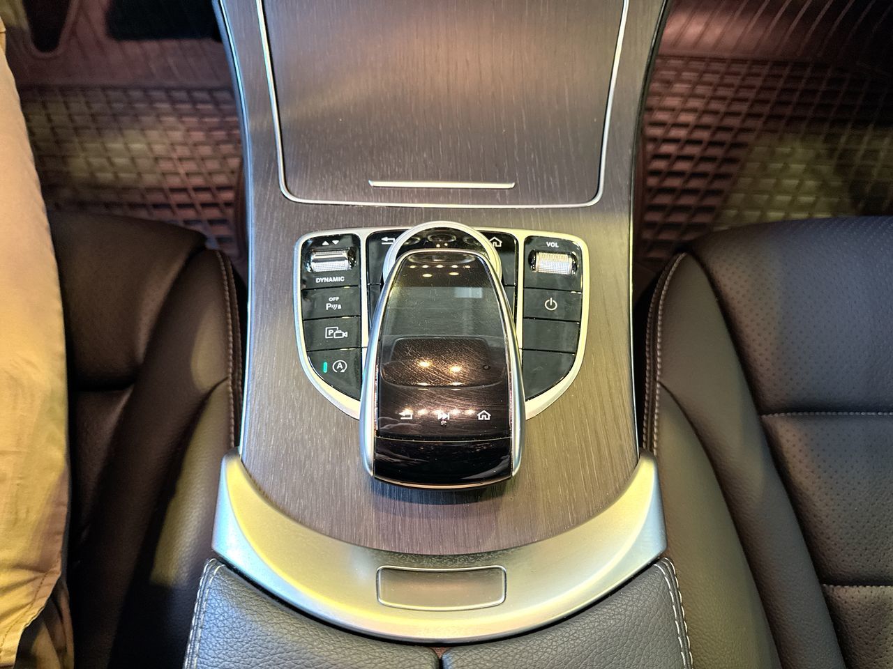 2021 Mercedes-Benz C300