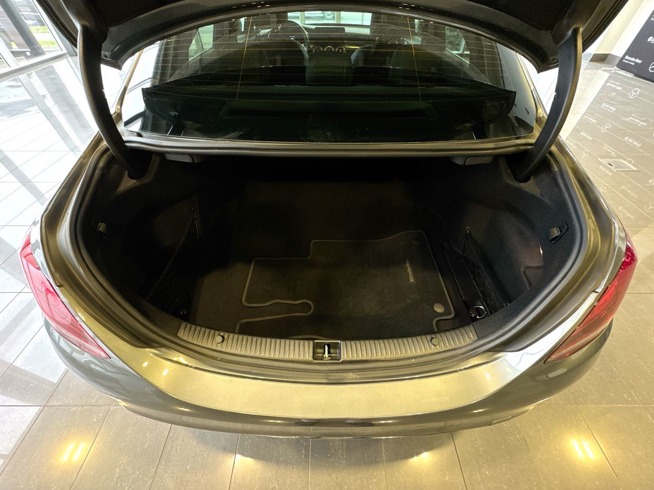 Mercedes-Benz C300  2021 à Vancouver, Colombie-Britannique