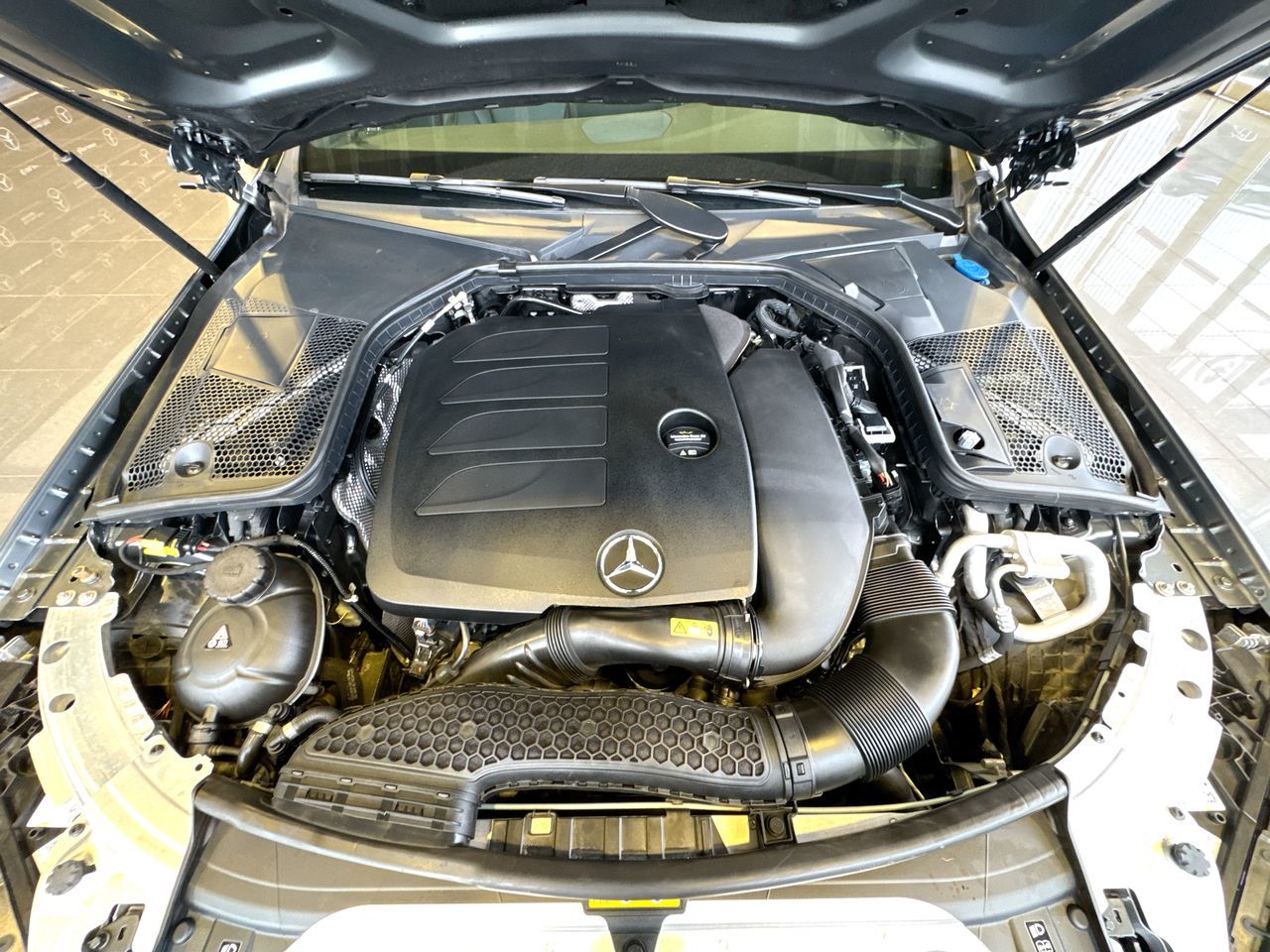 Mercedes-Benz C300  2021 à Vancouver, Colombie-Britannique