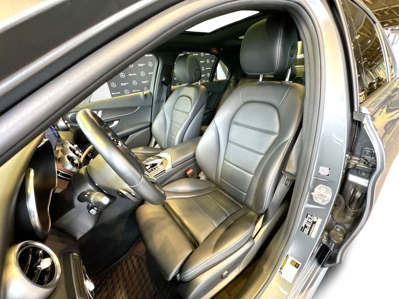 Mercedes-Benz C300  2021 à Vancouver, Colombie-Britannique