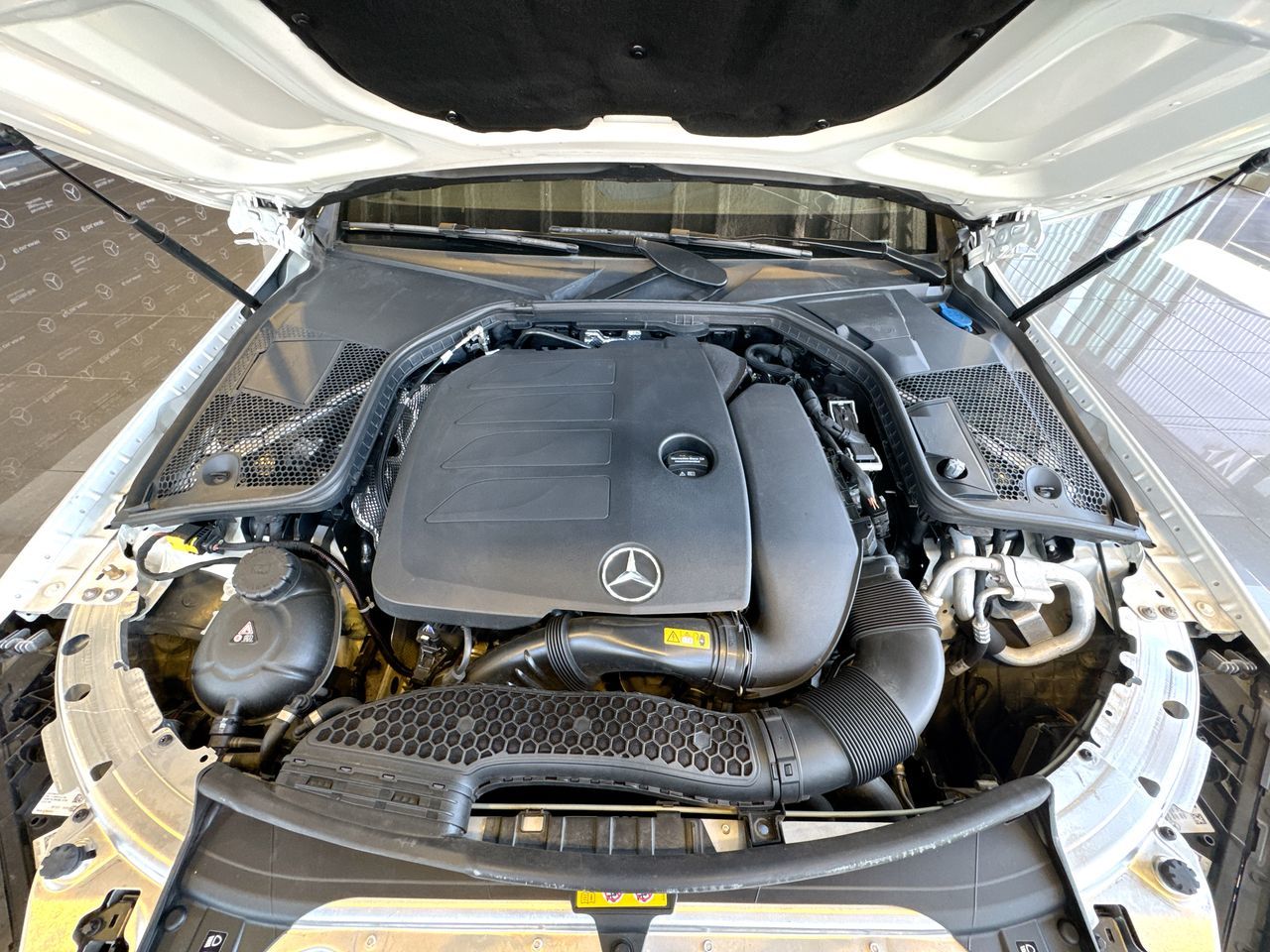 Mercedes-Benz C300  2022 à Vancouver, Colombie-Britannique