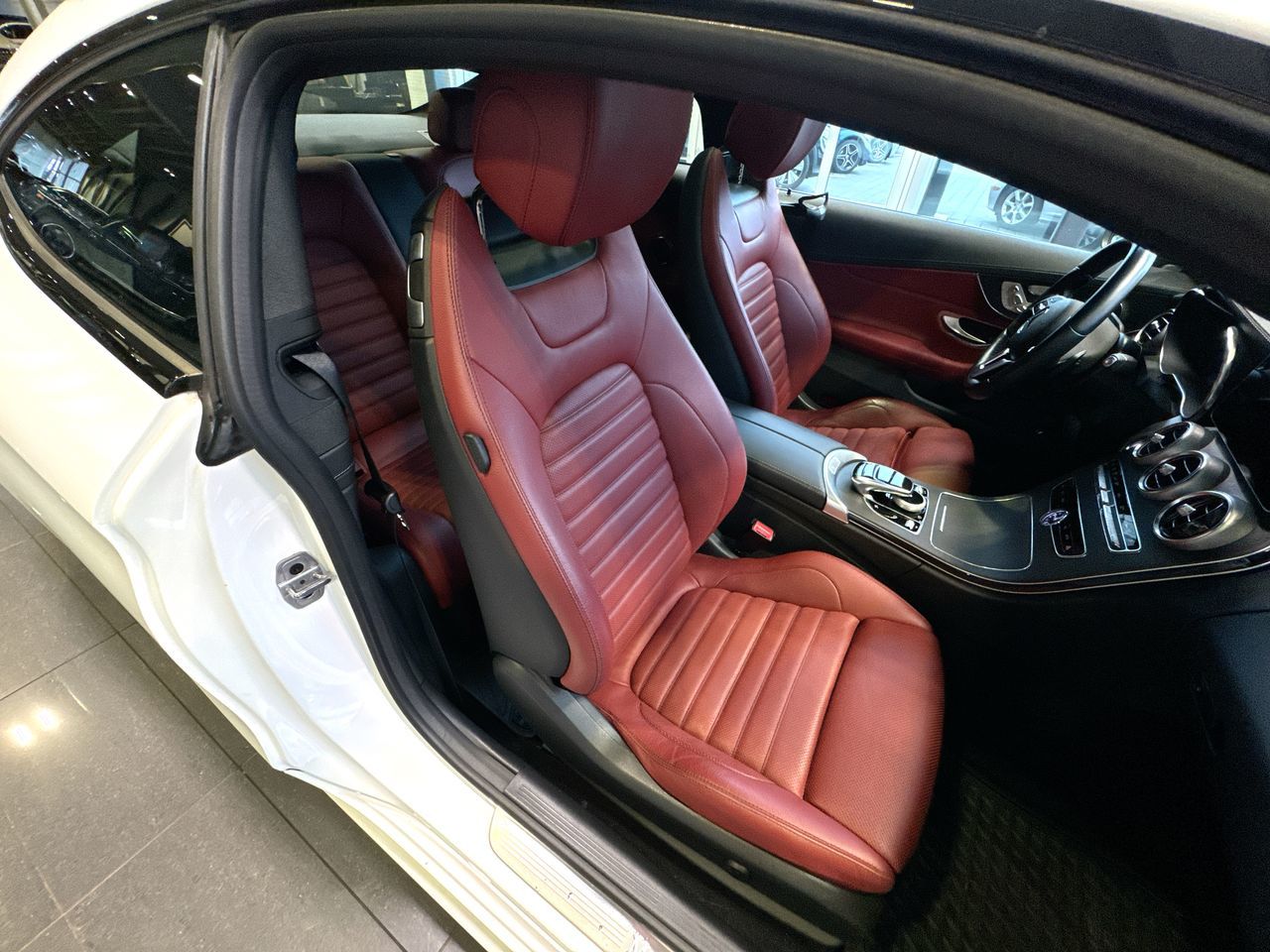 Mercedes-Benz C300  2022 à Vancouver, Colombie-Britannique