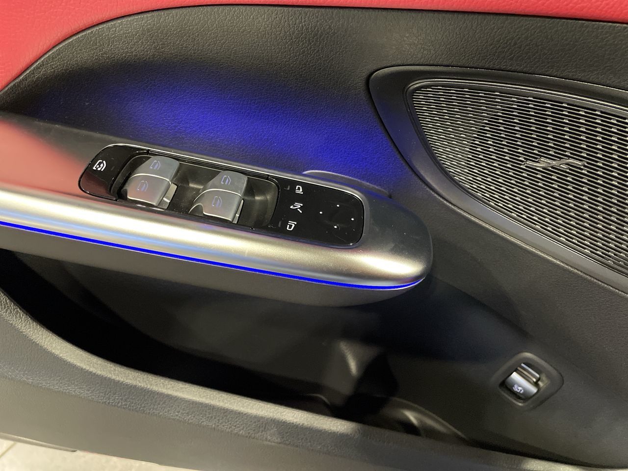 2022 Mercedes-Benz C300