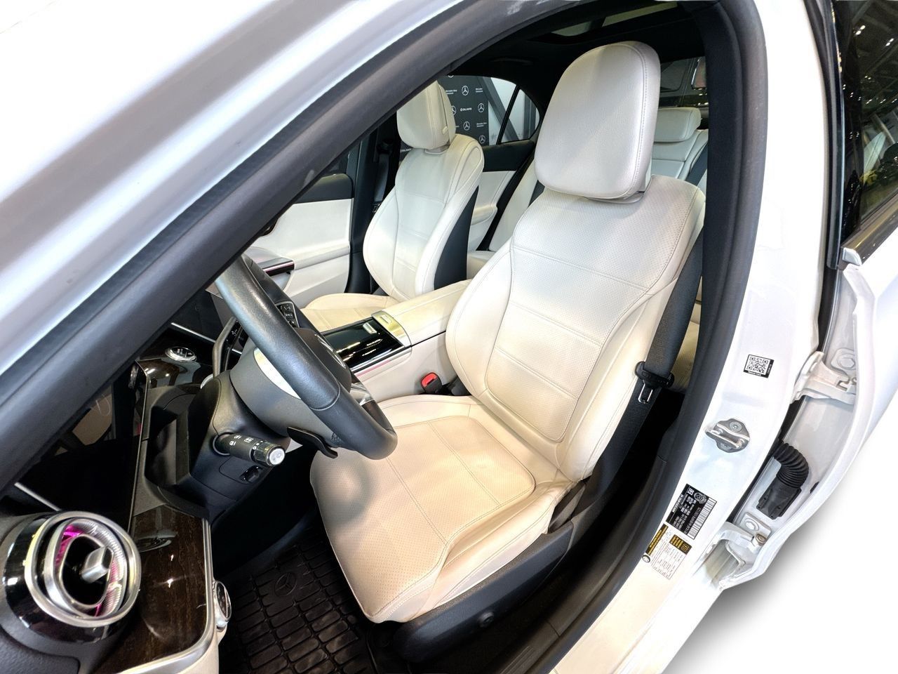 2023 Mercedes-Benz C300