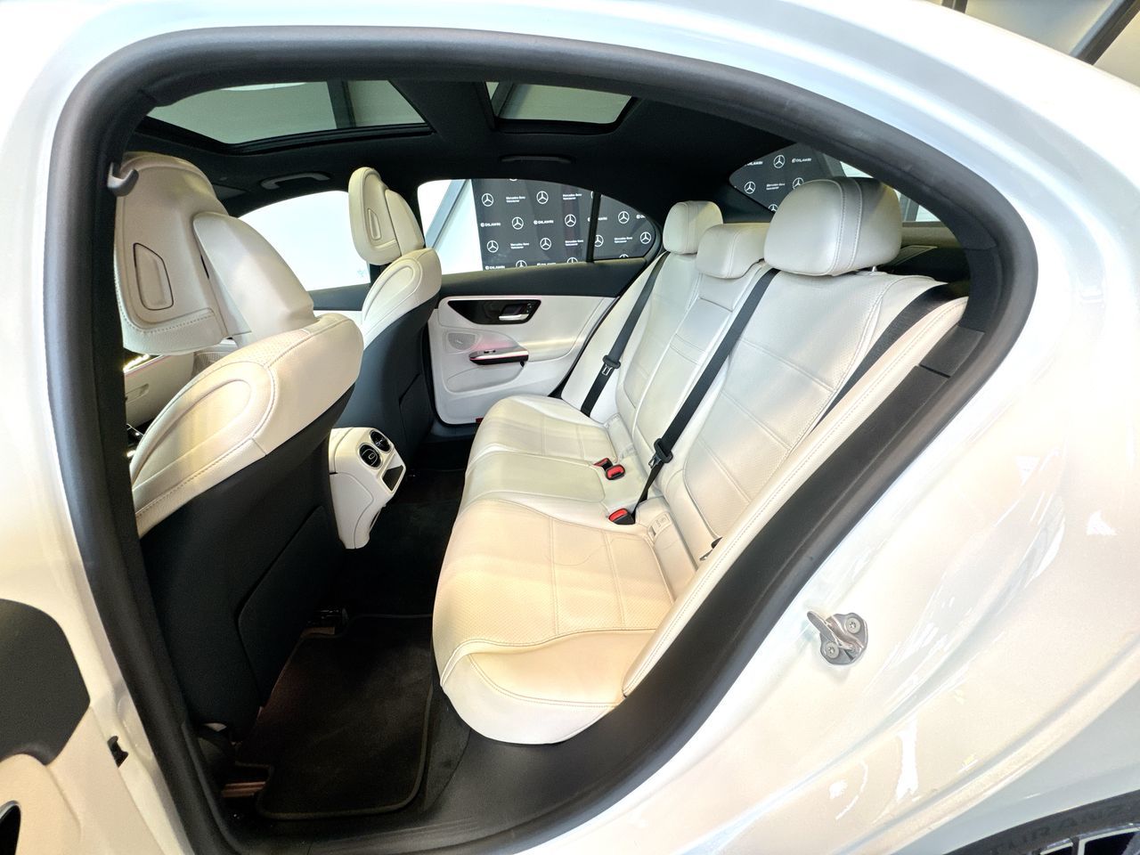 2023 Mercedes-Benz C300