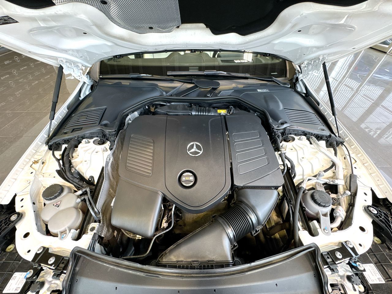 2023 Mercedes-Benz C300